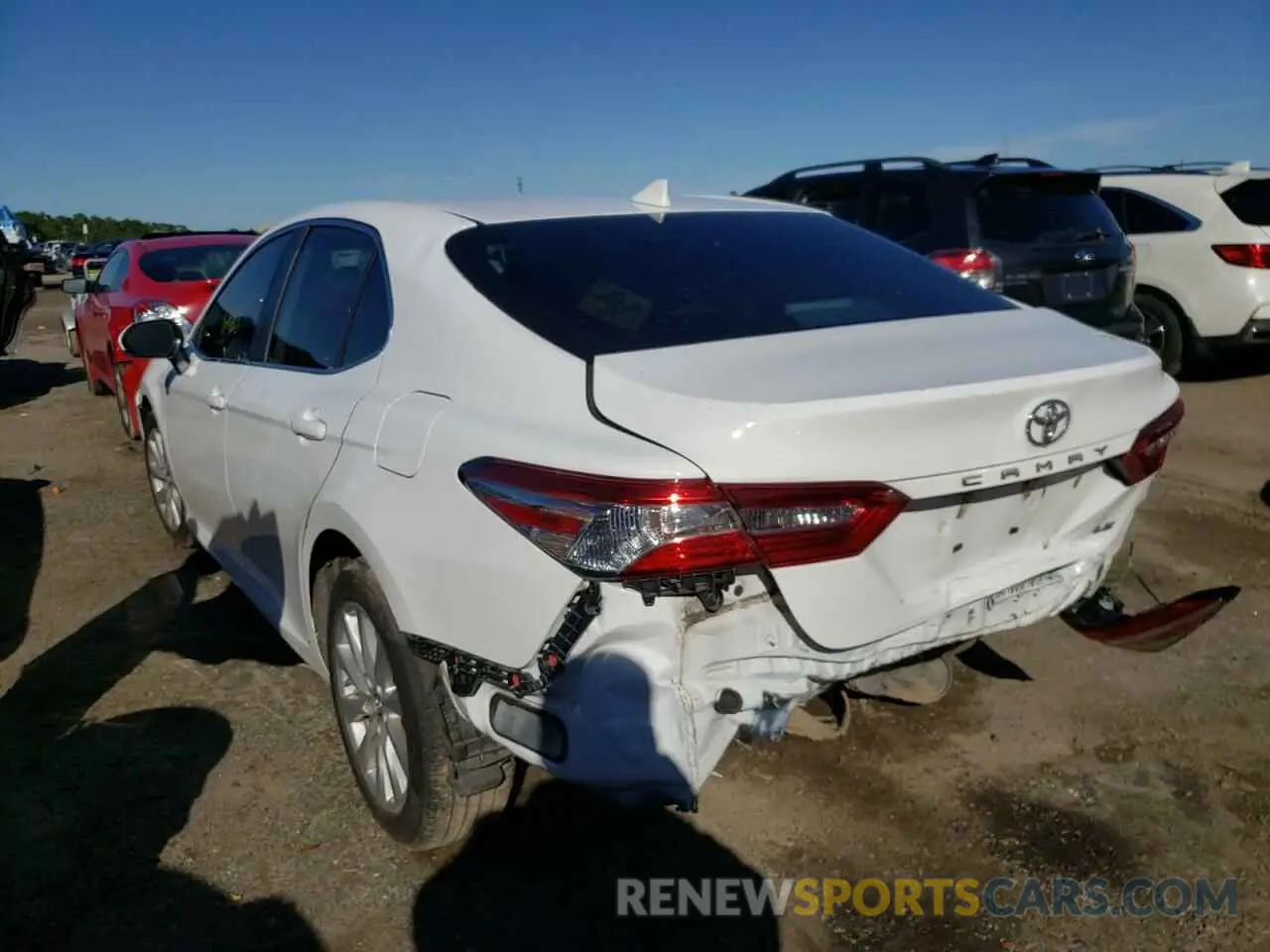 3 Photograph of a damaged car 4T1B11HK2KU832612 TOYOTA CAMRY 2019