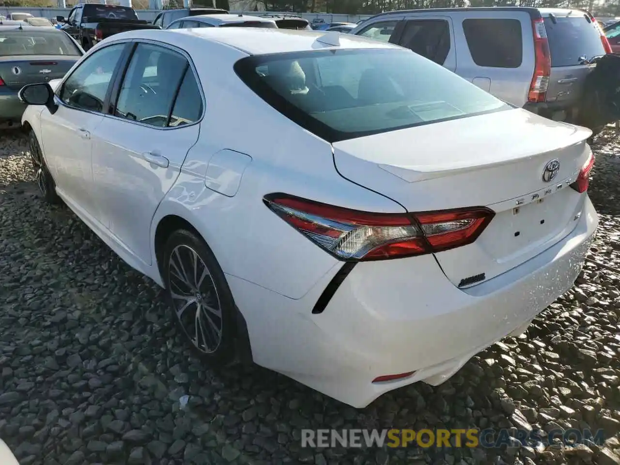 2 Photograph of a damaged car 4T1B11HK2KU840077 TOYOTA CAMRY 2019