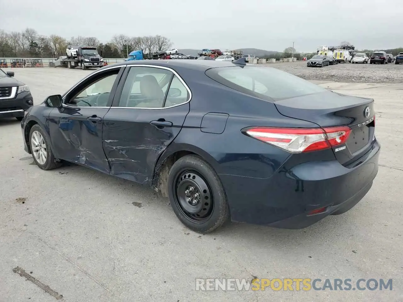 2 Photograph of a damaged car 4T1B11HK2KU842475 TOYOTA CAMRY 2019