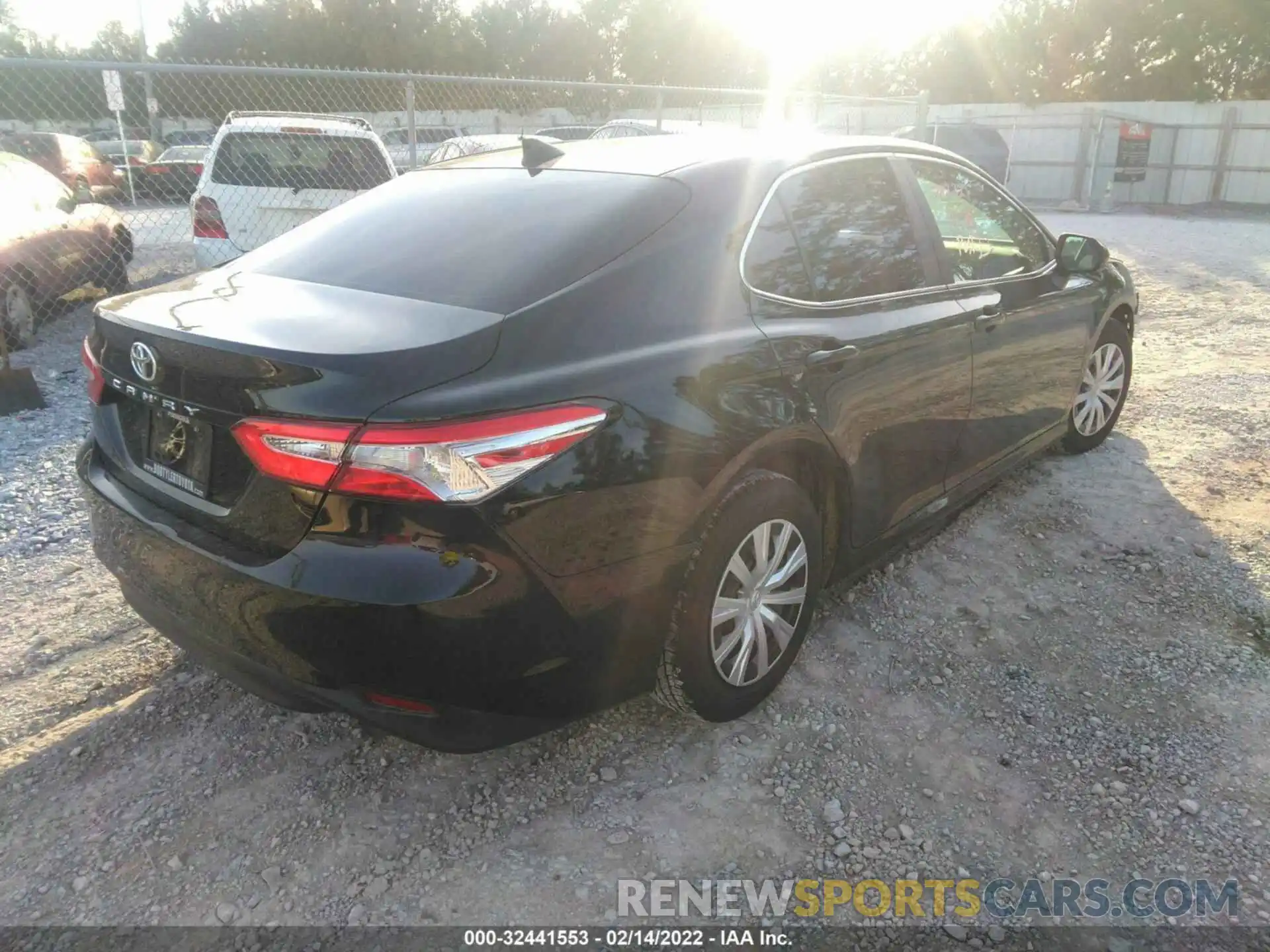 4 Photograph of a damaged car 4T1B11HK2KU846350 TOYOTA CAMRY 2019