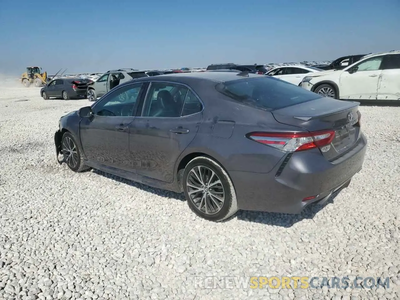2 Photograph of a damaged car 4T1B11HK2KU847241 TOYOTA CAMRY 2019