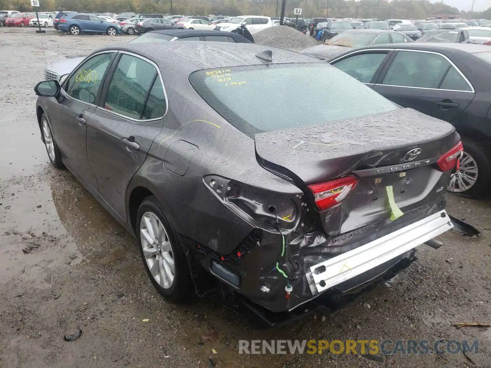 3 Photograph of a damaged car 4T1B11HK2KU847952 TOYOTA CAMRY 2019