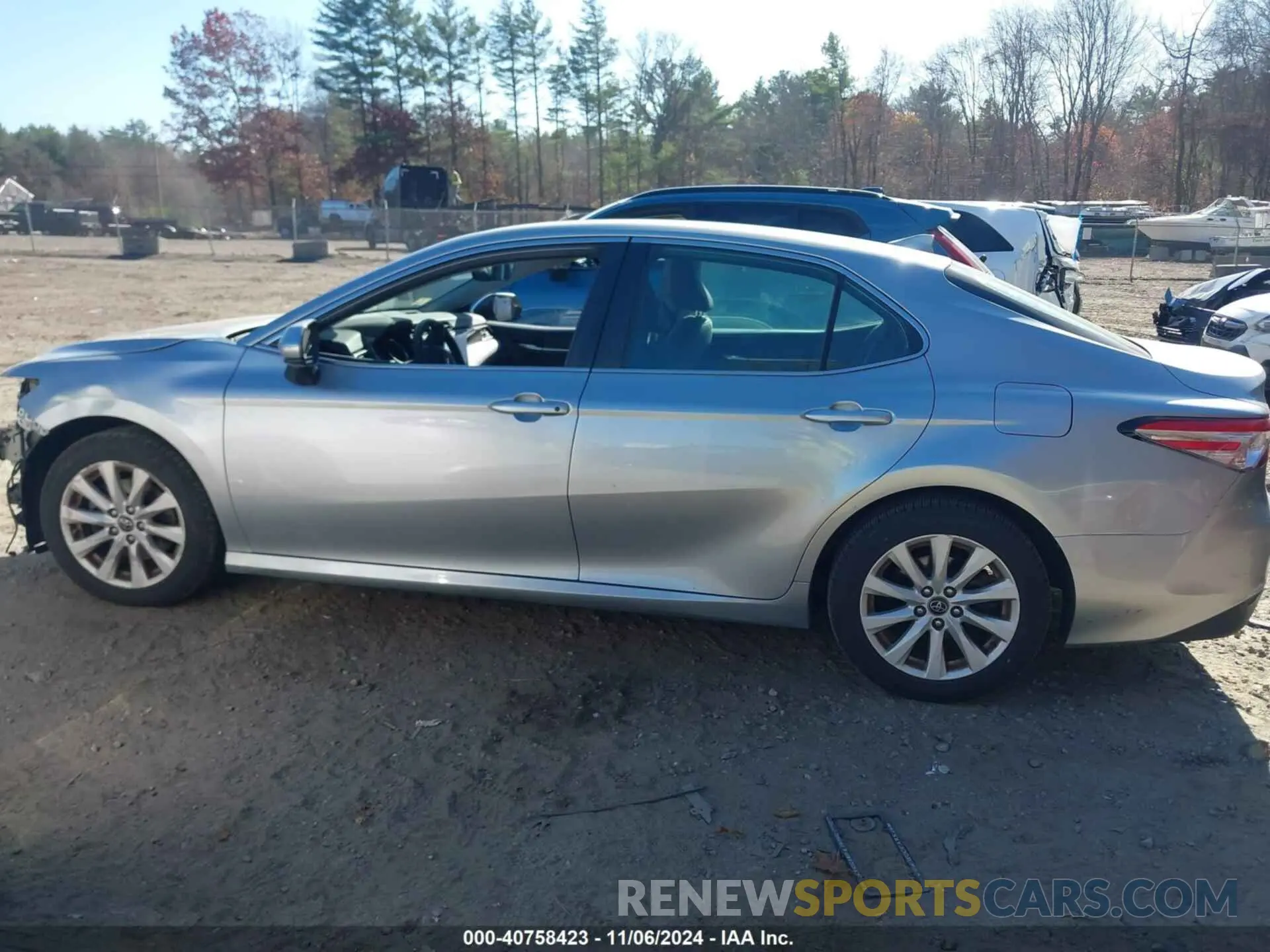 14 Photograph of a damaged car 4T1B11HK2KU850334 TOYOTA CAMRY 2019