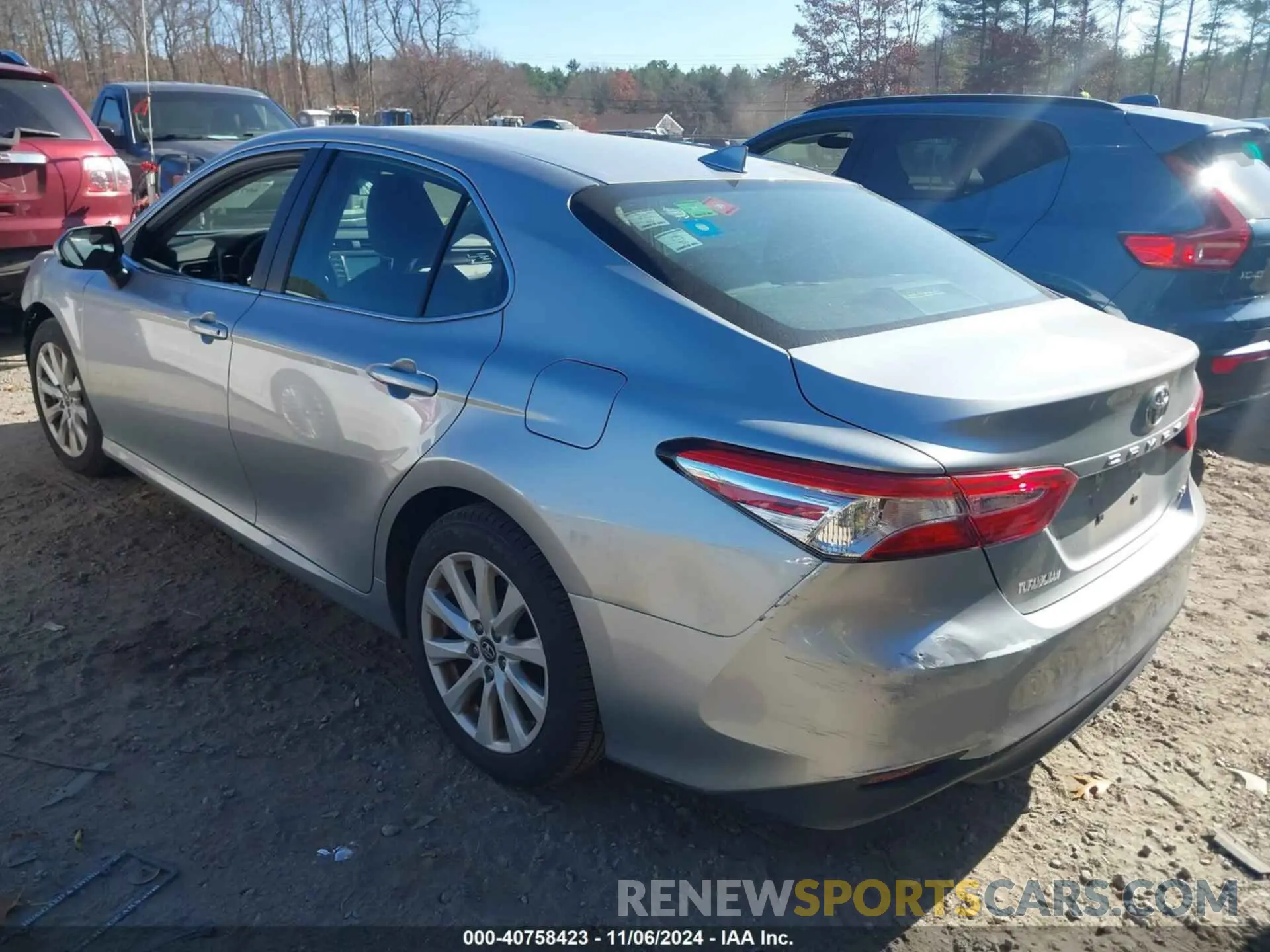 3 Photograph of a damaged car 4T1B11HK2KU850334 TOYOTA CAMRY 2019
