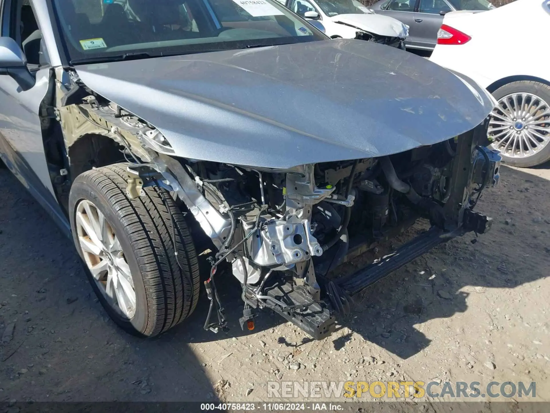 6 Photograph of a damaged car 4T1B11HK2KU850334 TOYOTA CAMRY 2019