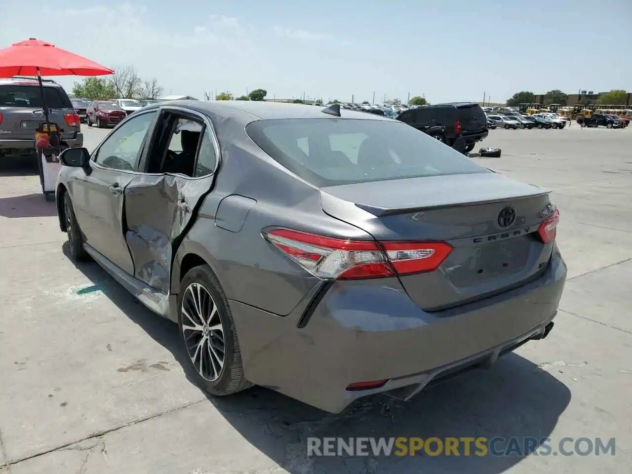 3 Photograph of a damaged car 4T1B11HK2KU854237 TOYOTA CAMRY 2019