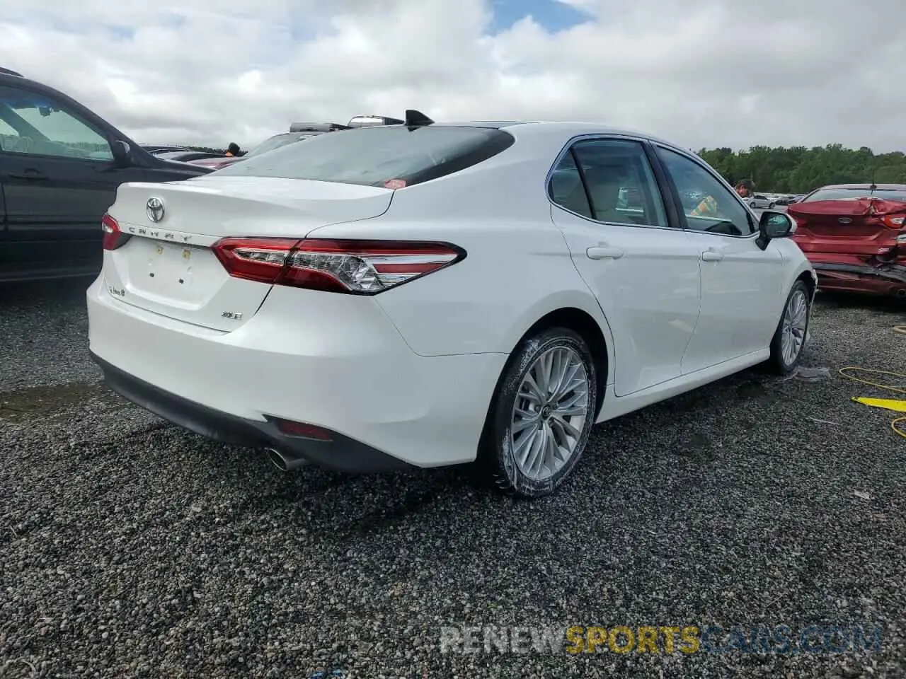 3 Photograph of a damaged car 4T1B11HK2KU856666 TOYOTA CAMRY 2019