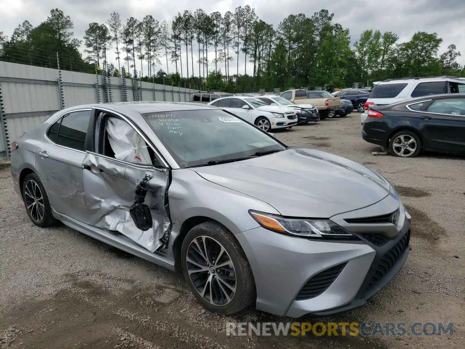 1 Photograph of a damaged car 4T1B11HK3KU161192 TOYOTA CAMRY 2019