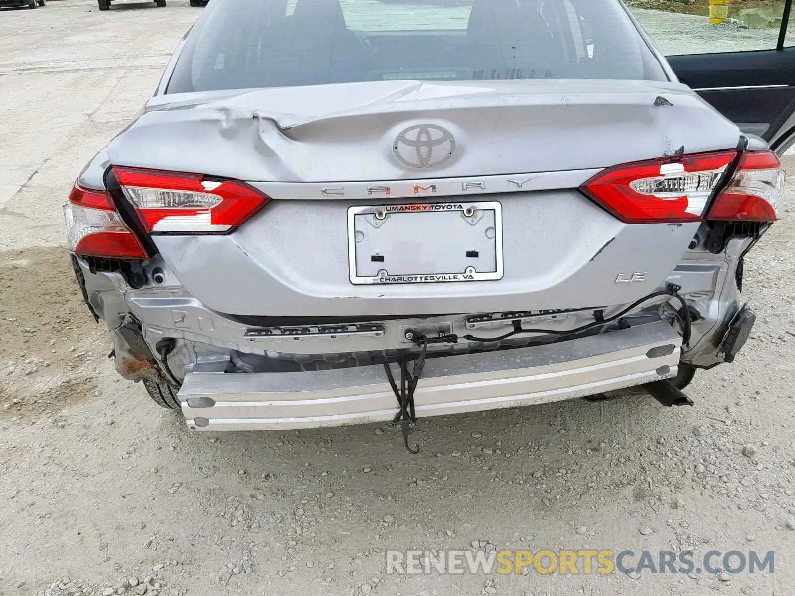 9 Photograph of a damaged car 4T1B11HK3KU162911 TOYOTA CAMRY 2019