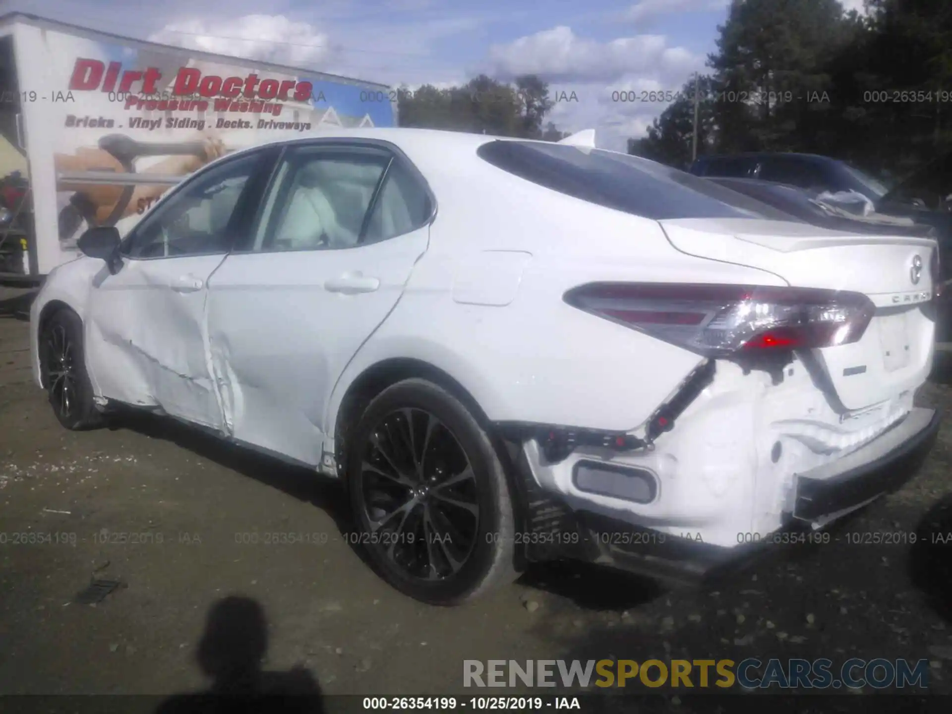 3 Photograph of a damaged car 4T1B11HK3KU164190 TOYOTA CAMRY 2019