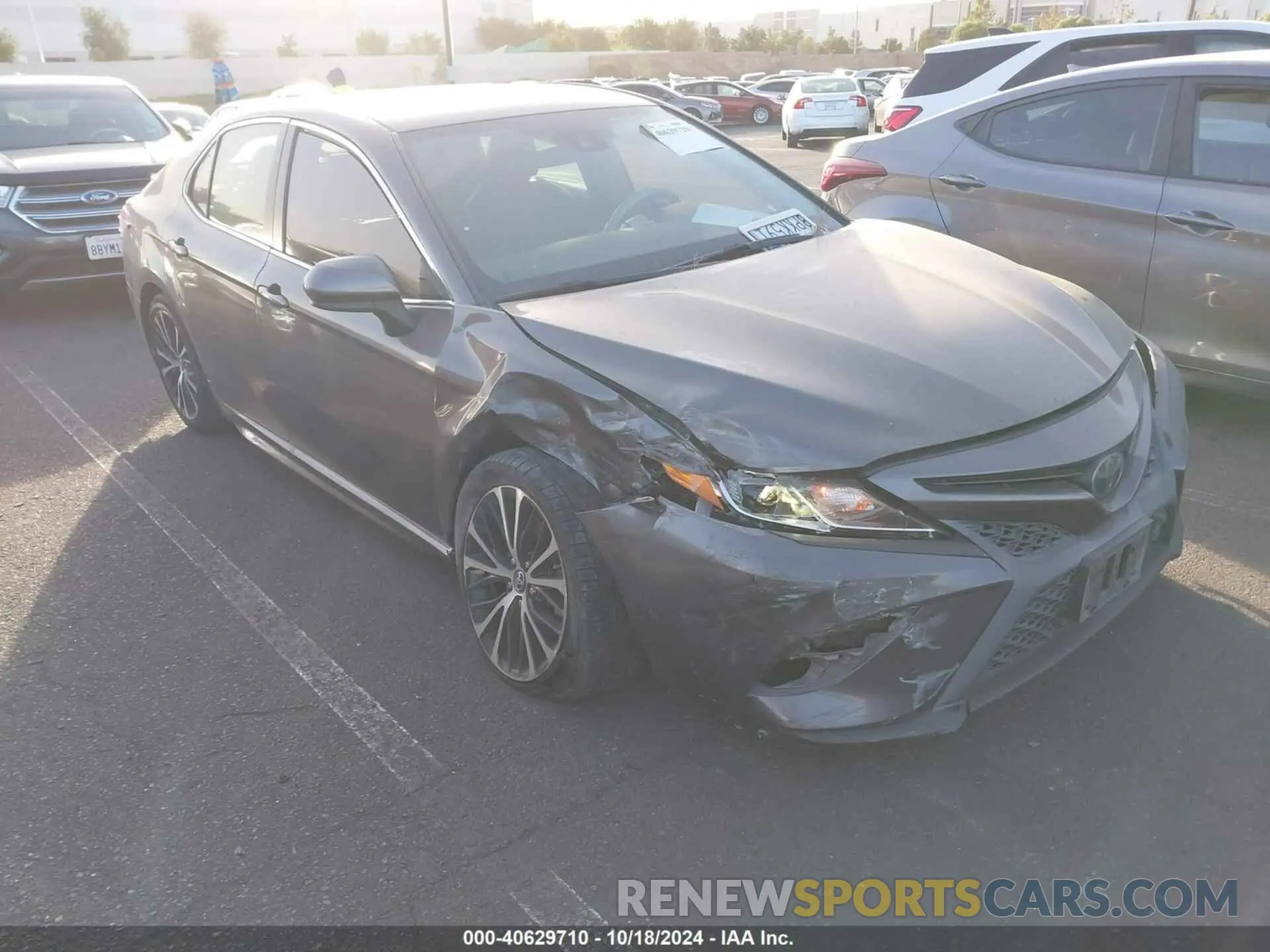 1 Photograph of a damaged car 4T1B11HK3KU166148 TOYOTA CAMRY 2019