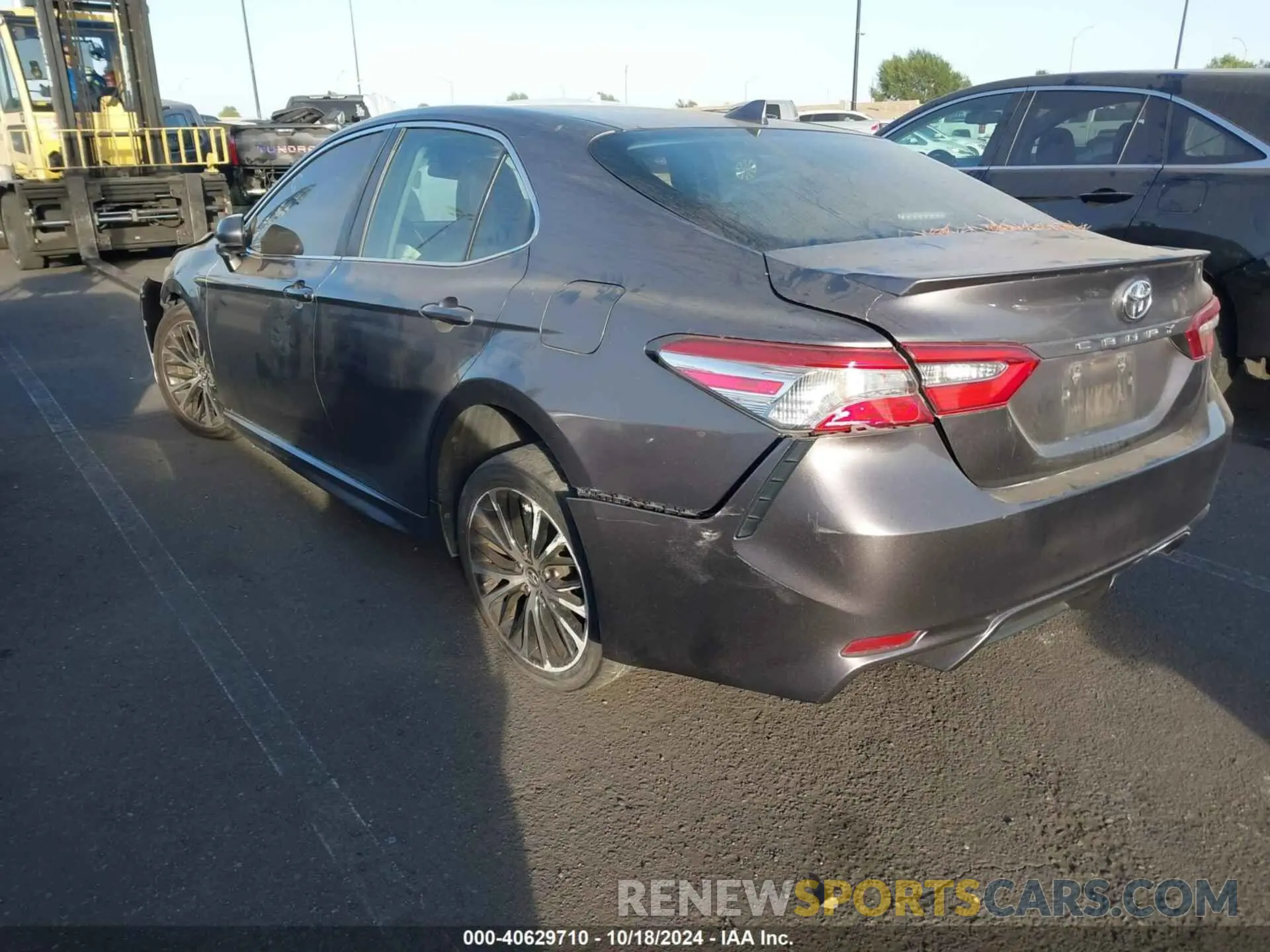 3 Photograph of a damaged car 4T1B11HK3KU166148 TOYOTA CAMRY 2019