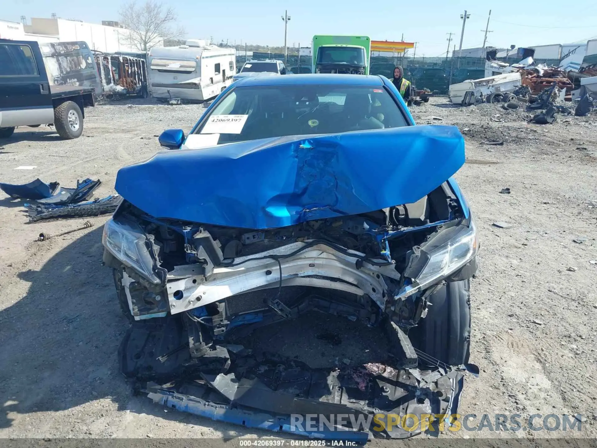 13 Photograph of a damaged car 4T1B11HK3KU166599 TOYOTA CAMRY 2019