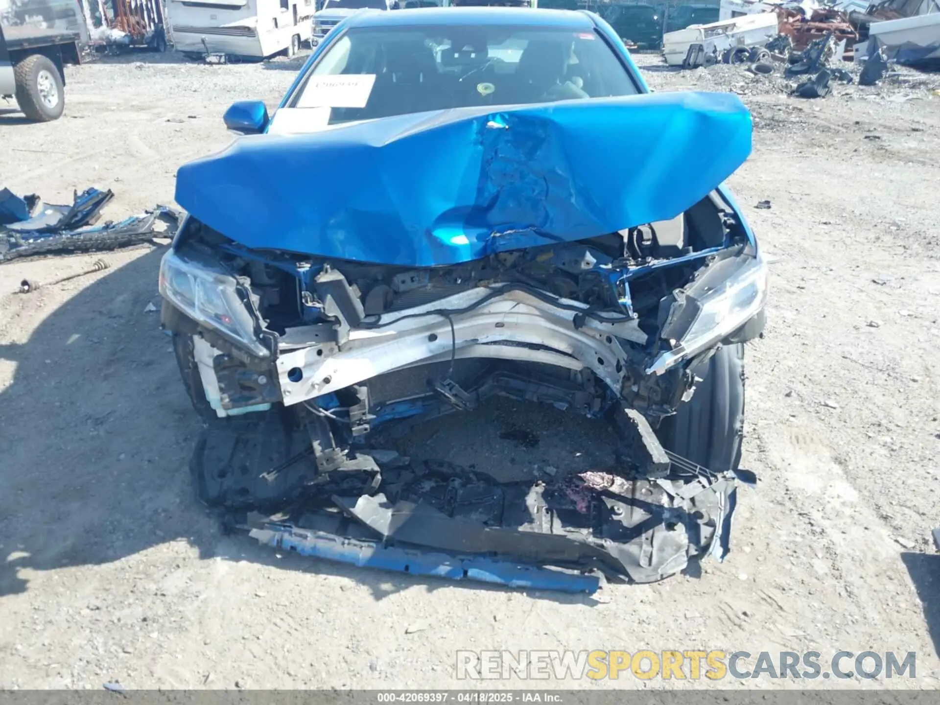 6 Photograph of a damaged car 4T1B11HK3KU166599 TOYOTA CAMRY 2019