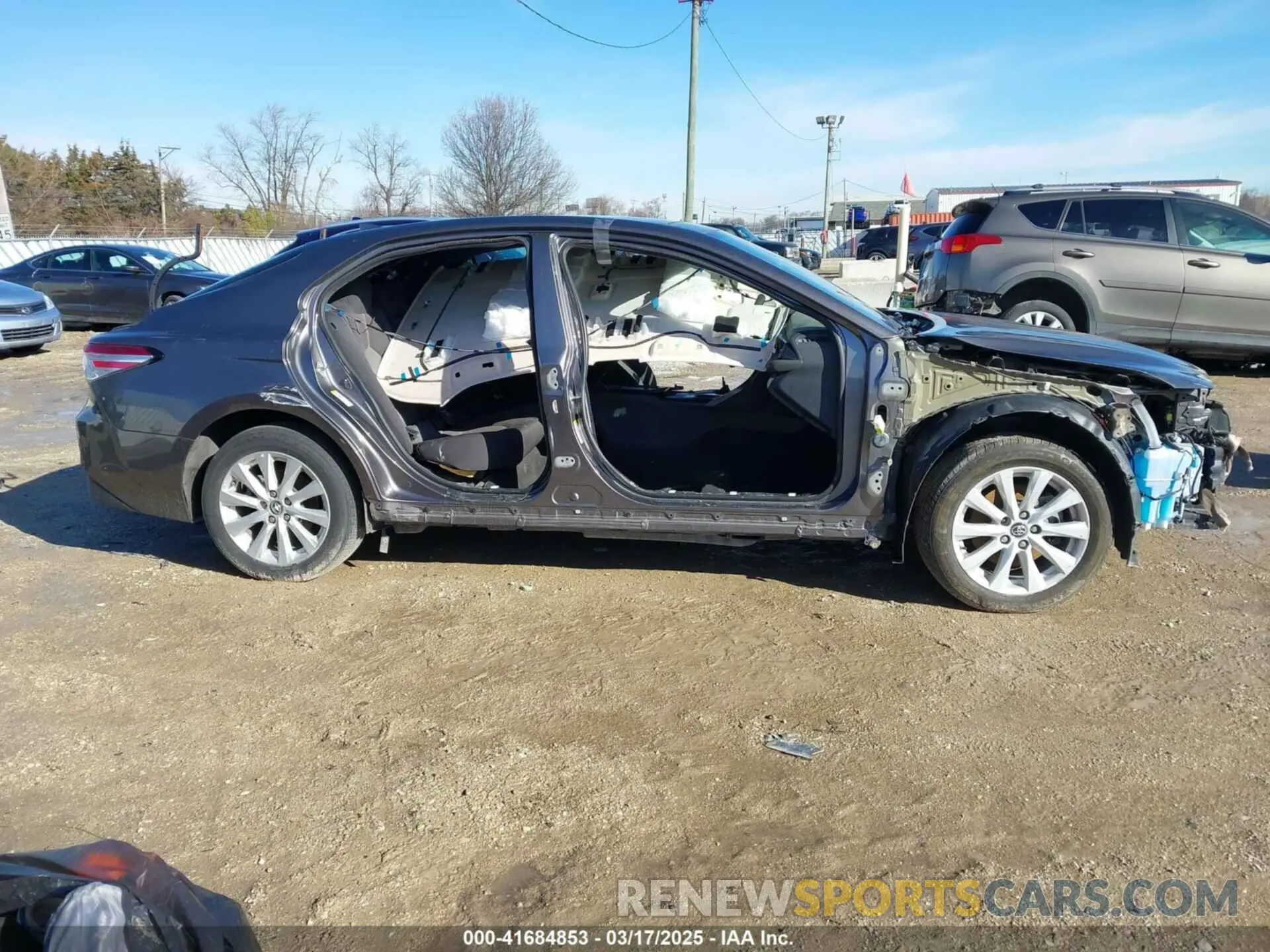 13 Photograph of a damaged car 4T1B11HK3KU172869 TOYOTA CAMRY 2019