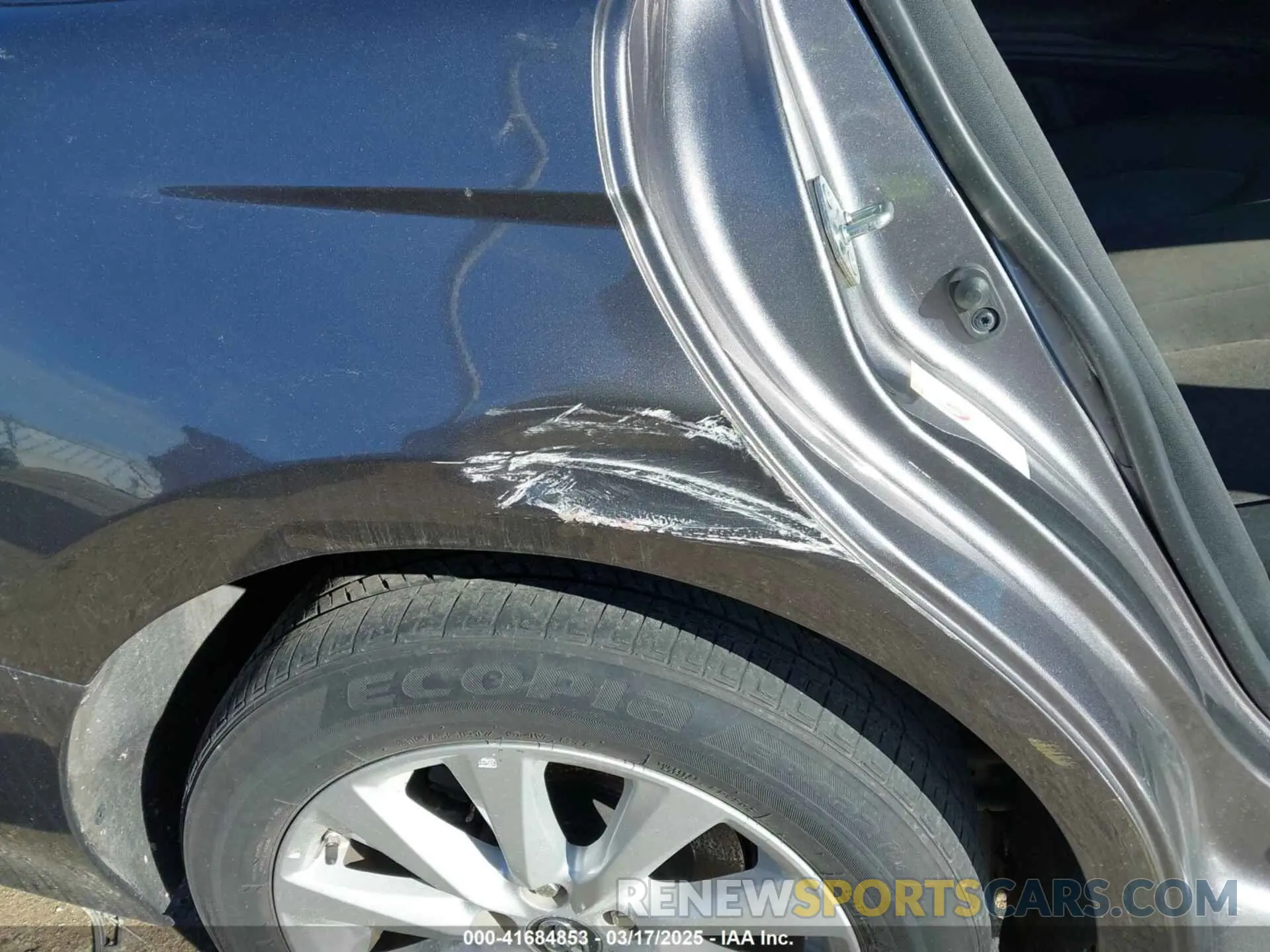 20 Photograph of a damaged car 4T1B11HK3KU172869 TOYOTA CAMRY 2019