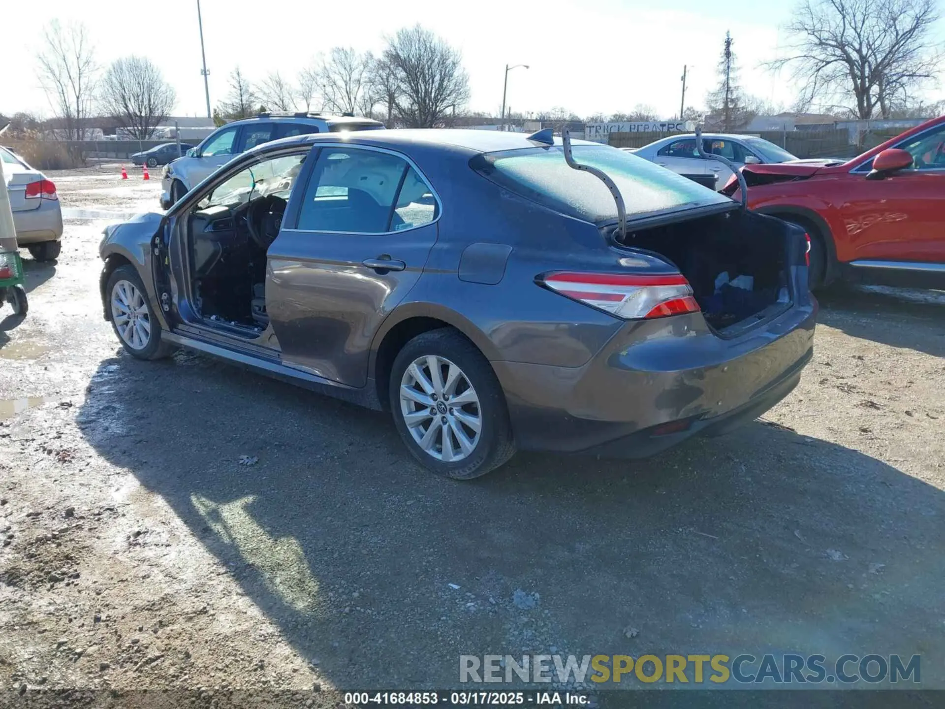 3 Photograph of a damaged car 4T1B11HK3KU172869 TOYOTA CAMRY 2019