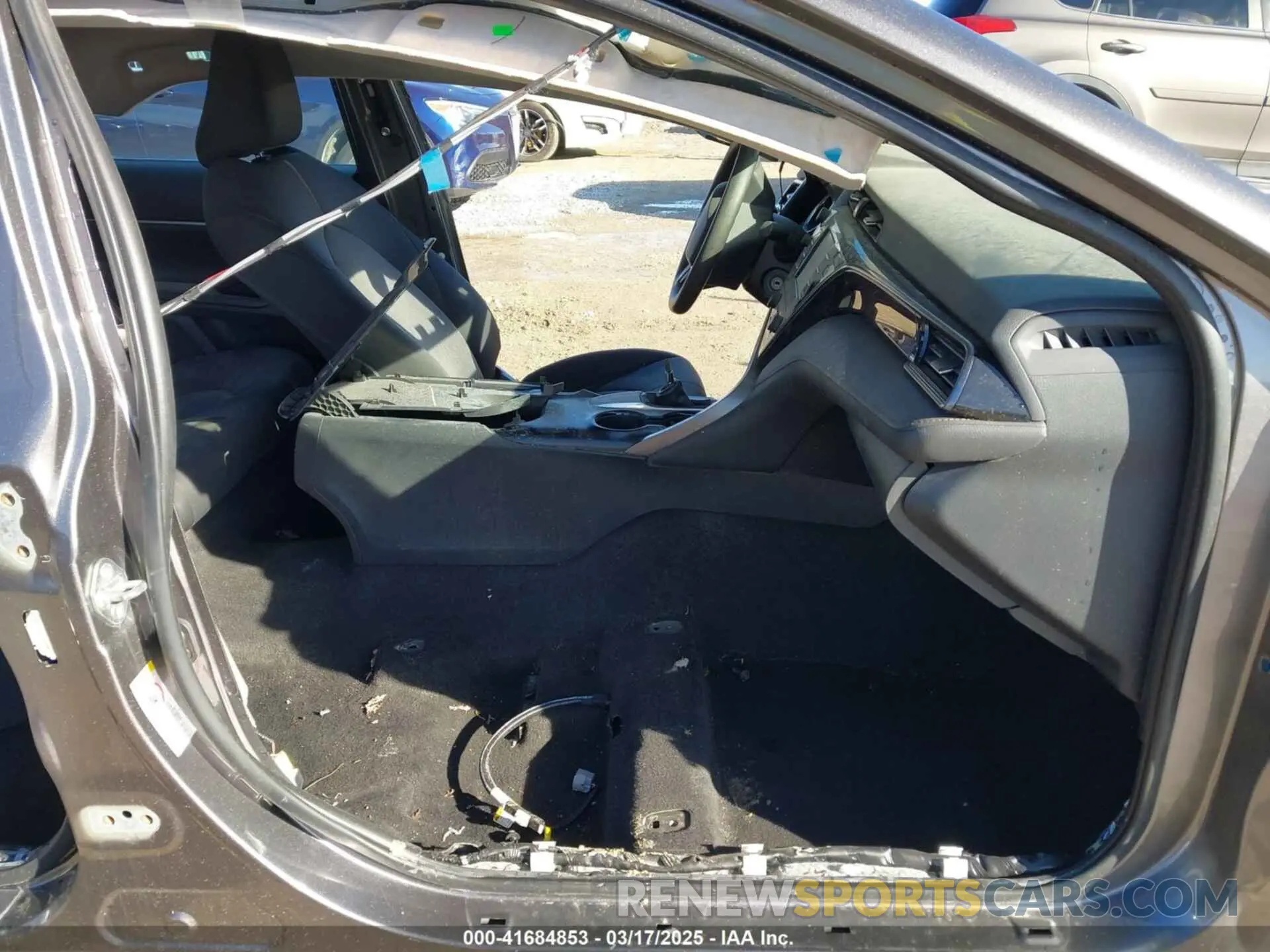 5 Photograph of a damaged car 4T1B11HK3KU172869 TOYOTA CAMRY 2019