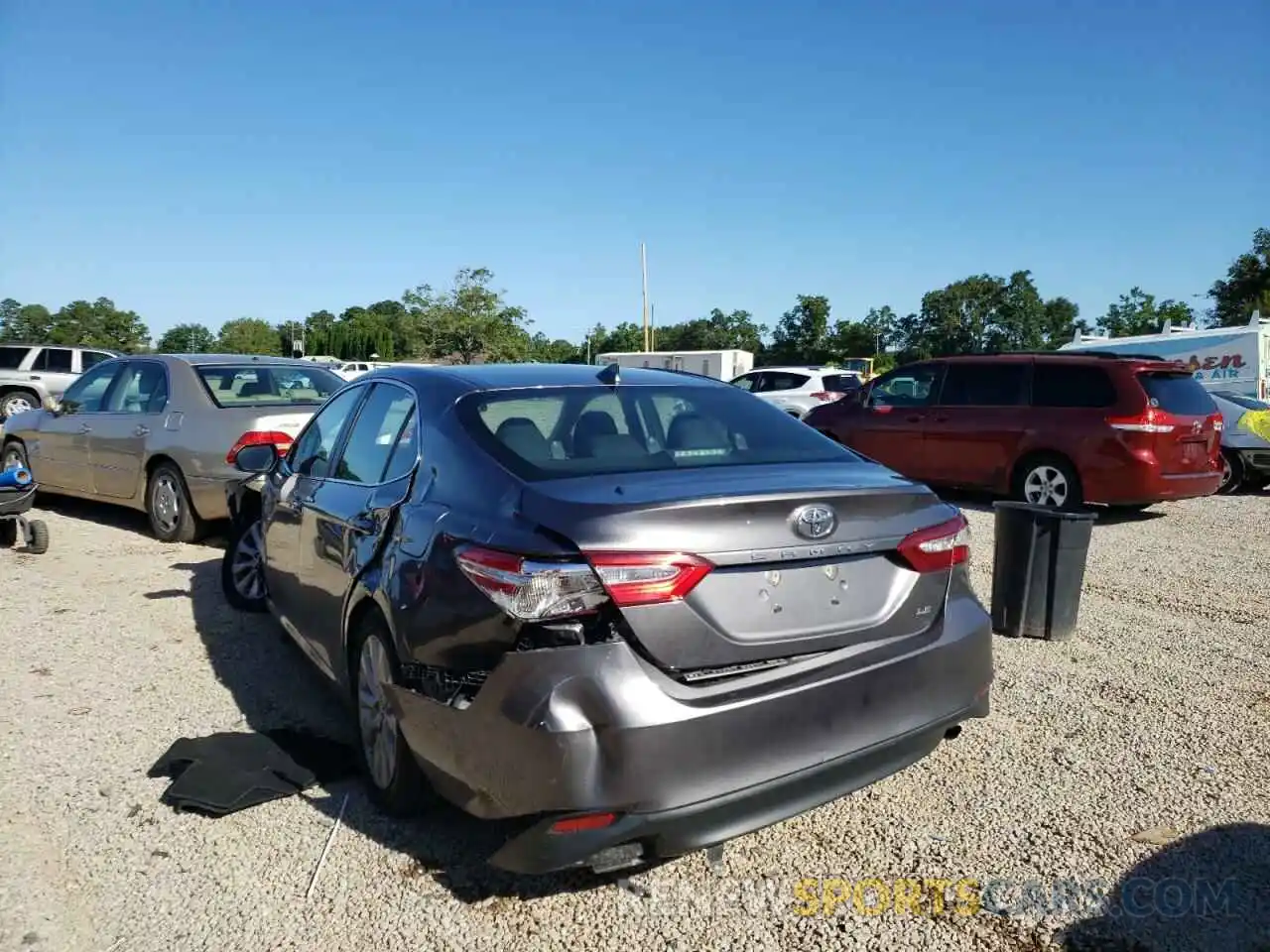 3 Photograph of a damaged car 4T1B11HK3KU180499 TOYOTA CAMRY 2019