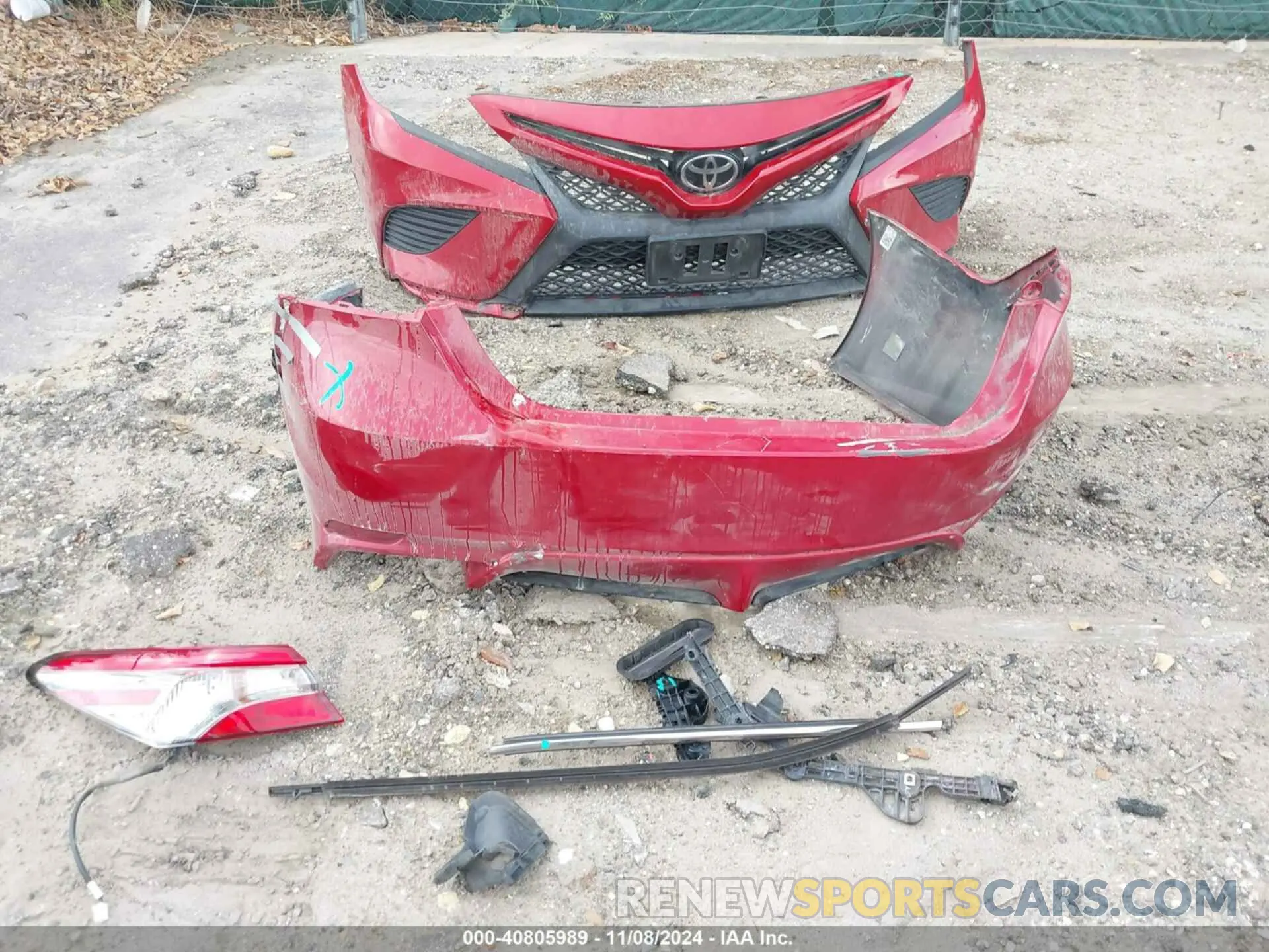 12 Photograph of a damaged car 4T1B11HK3KU181443 TOYOTA CAMRY 2019