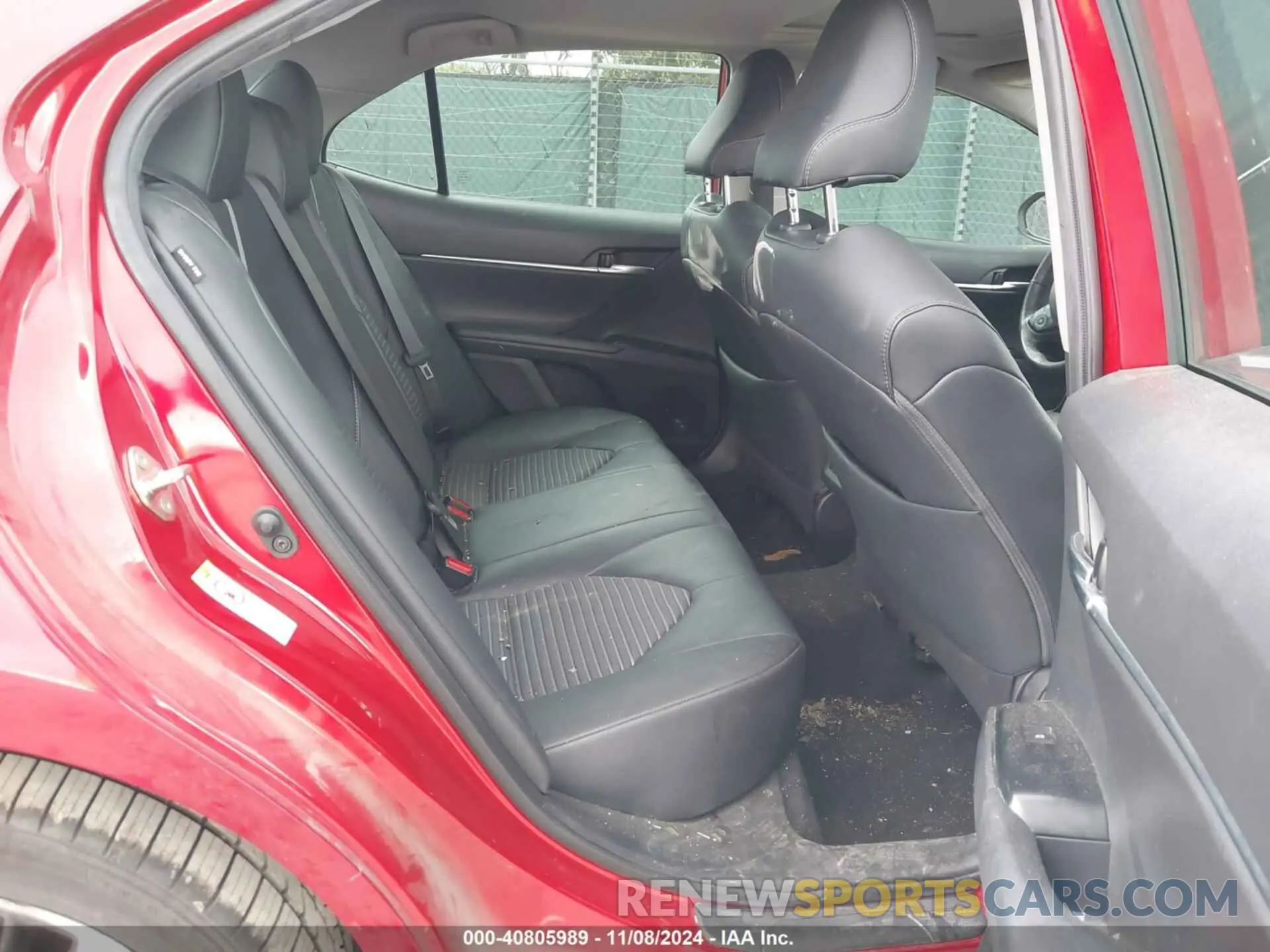 8 Photograph of a damaged car 4T1B11HK3KU181443 TOYOTA CAMRY 2019