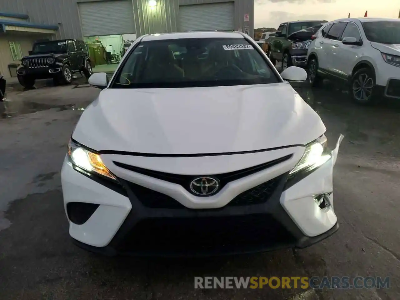 5 Photograph of a damaged car 4T1B11HK3KU182611 TOYOTA CAMRY 2019