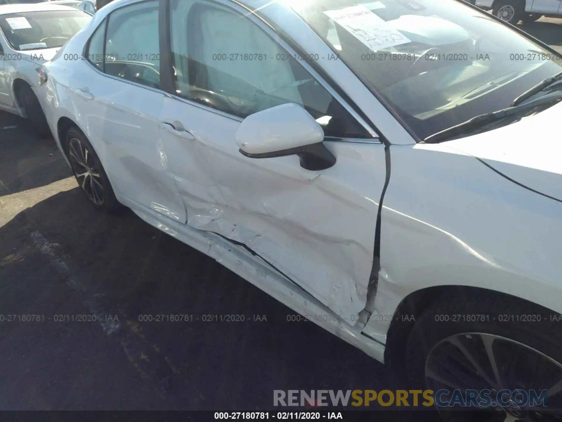 6 Photograph of a damaged car 4T1B11HK3KU183385 TOYOTA CAMRY 2019