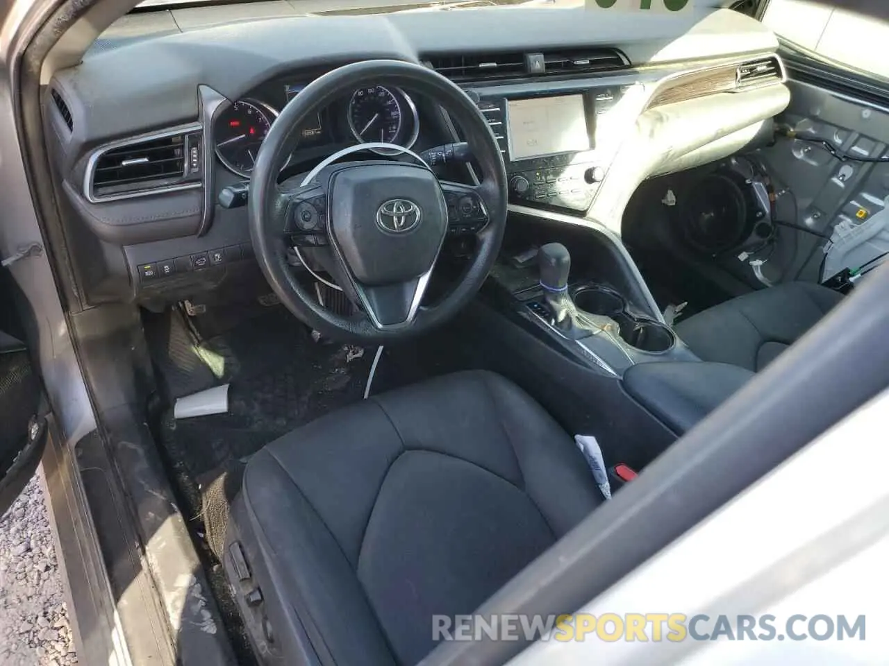 8 Photograph of a damaged car 4T1B11HK3KU185055 TOYOTA CAMRY 2019
