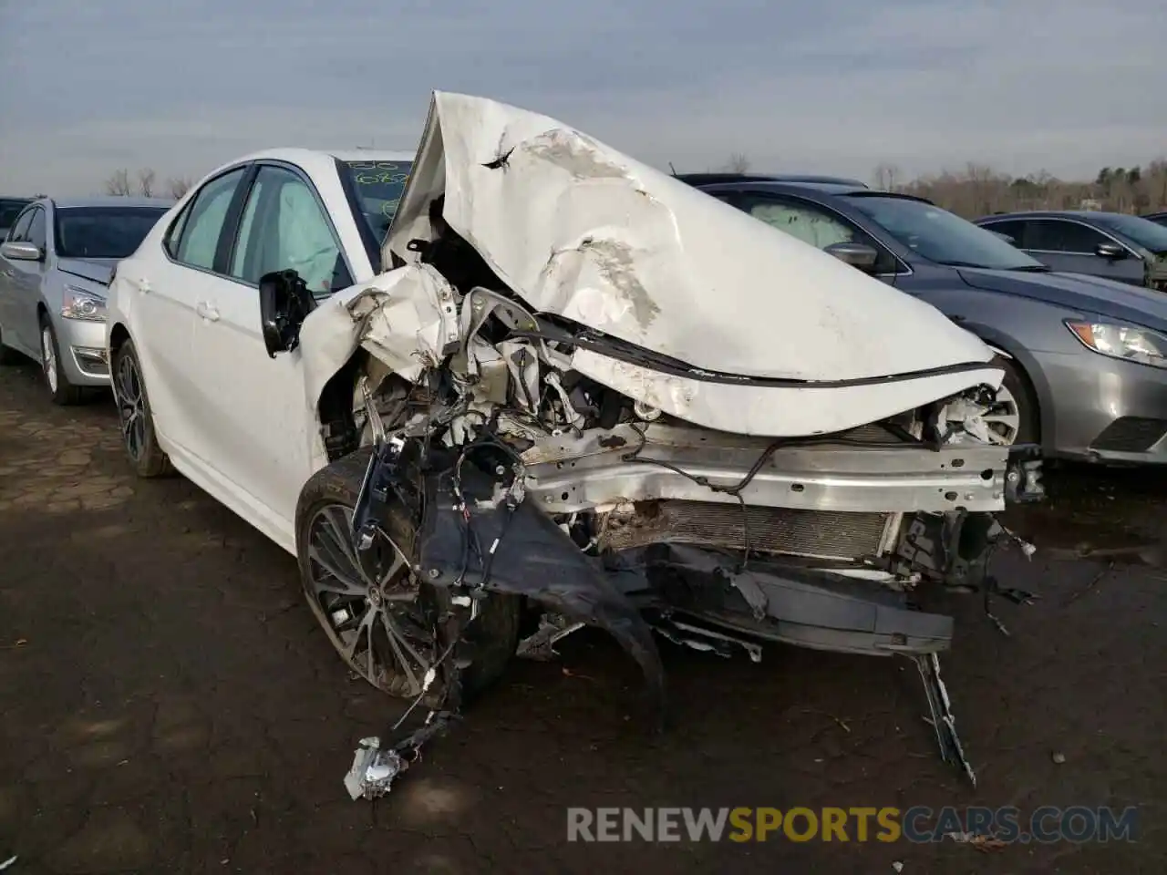 9 Photograph of a damaged car 4T1B11HK3KU185816 TOYOTA CAMRY 2019