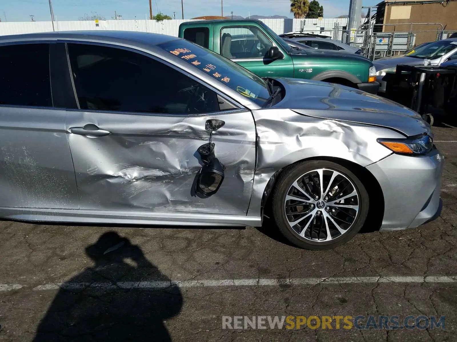 9 Photograph of a damaged car 4T1B11HK3KU185833 TOYOTA CAMRY 2019