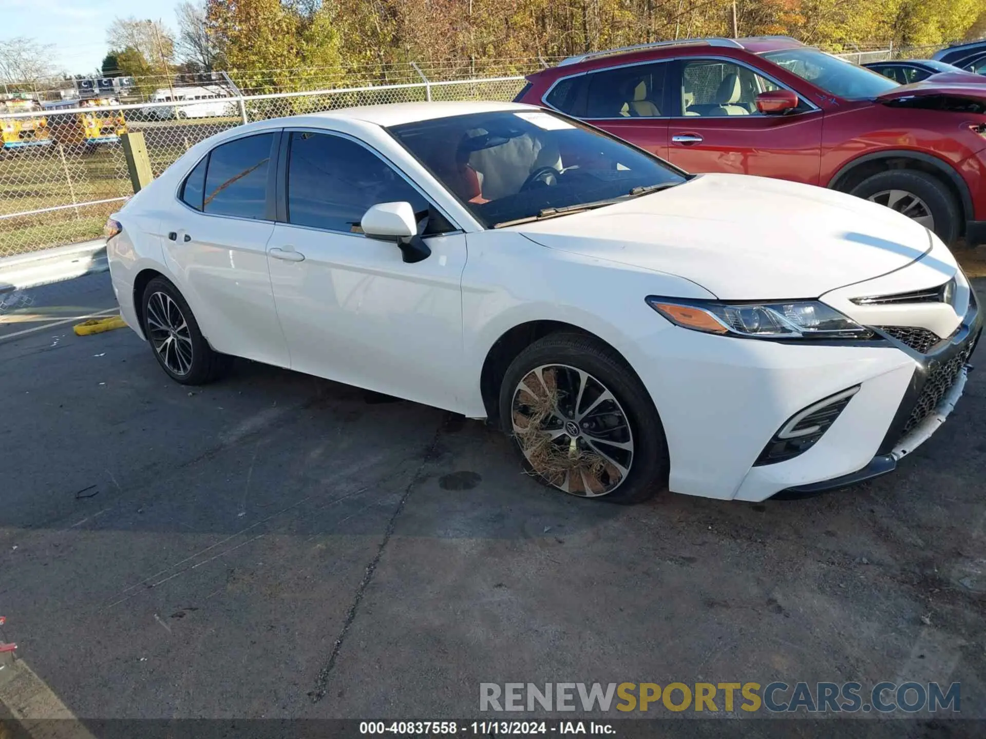13 Photograph of a damaged car 4T1B11HK3KU189056 TOYOTA CAMRY 2019
