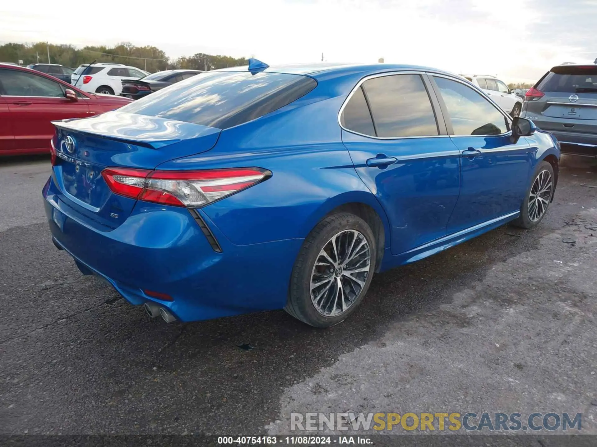 4 Photograph of a damaged car 4T1B11HK3KU190840 TOYOTA CAMRY 2019