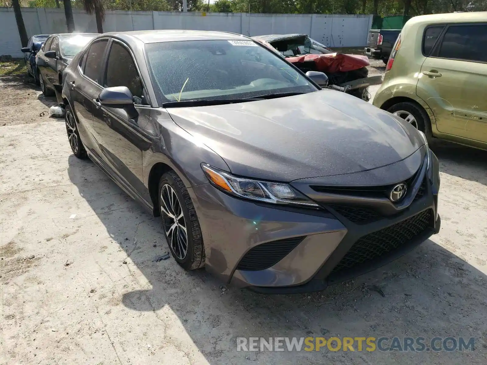 1 Photograph of a damaged car 4T1B11HK3KU193799 TOYOTA CAMRY 2019