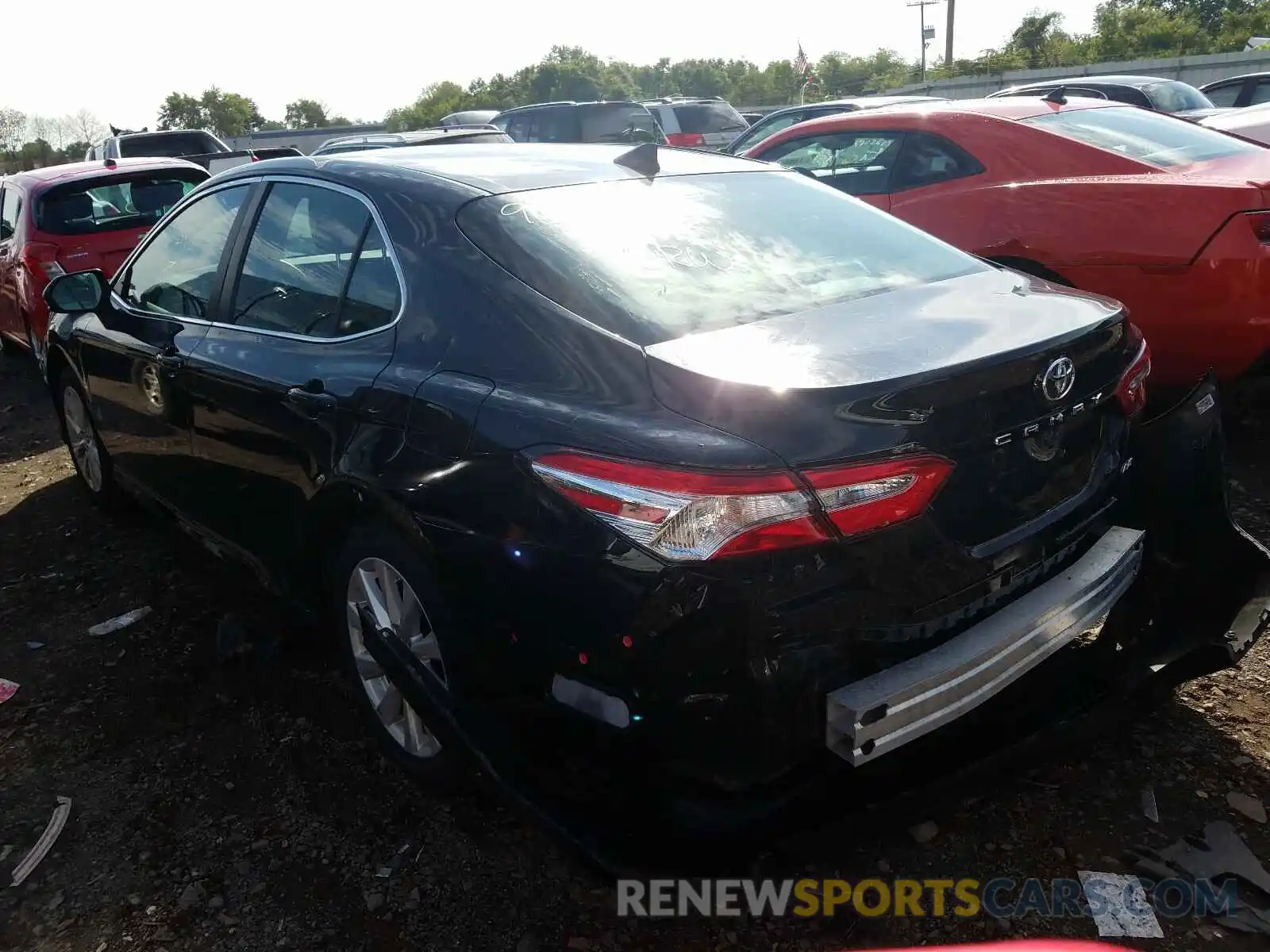 3 Photograph of a damaged car 4T1B11HK3KU195097 TOYOTA CAMRY 2019