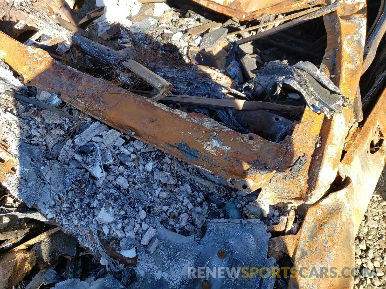 10 Photograph of a damaged car 4T1B11HK3KU195178 TOYOTA CAMRY 2019