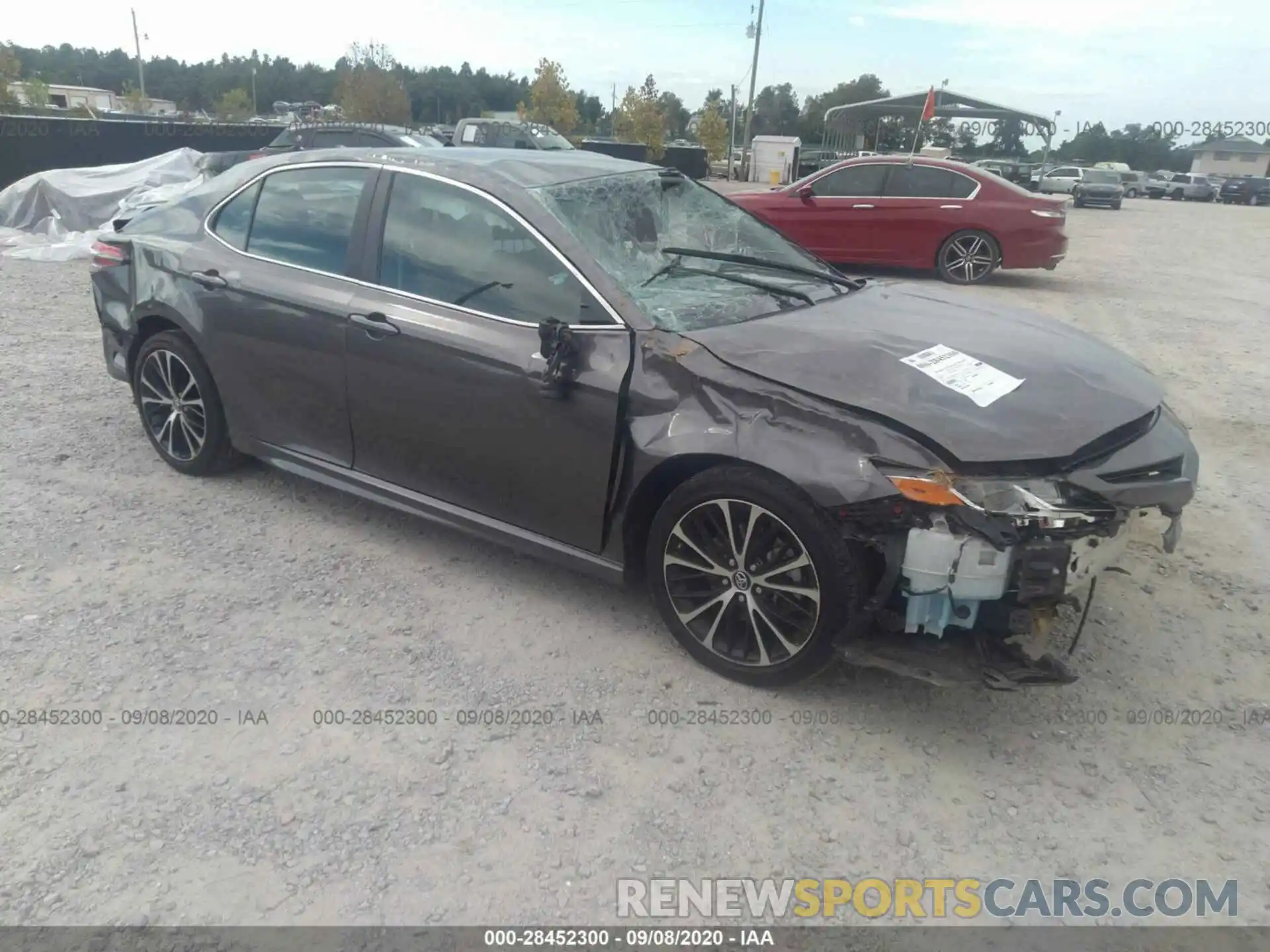 1 Photograph of a damaged car 4T1B11HK3KU195634 TOYOTA CAMRY 2019