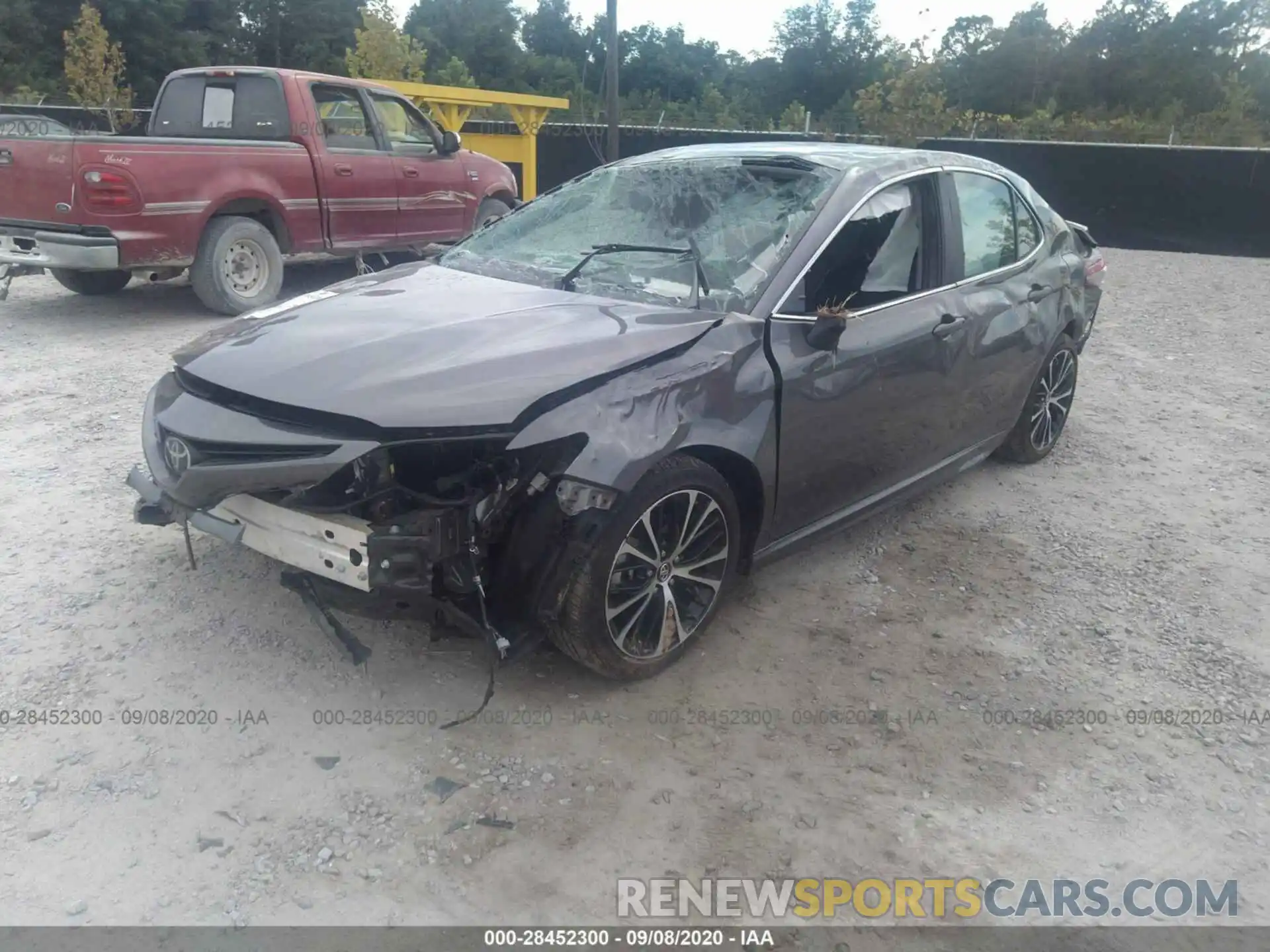 2 Photograph of a damaged car 4T1B11HK3KU195634 TOYOTA CAMRY 2019