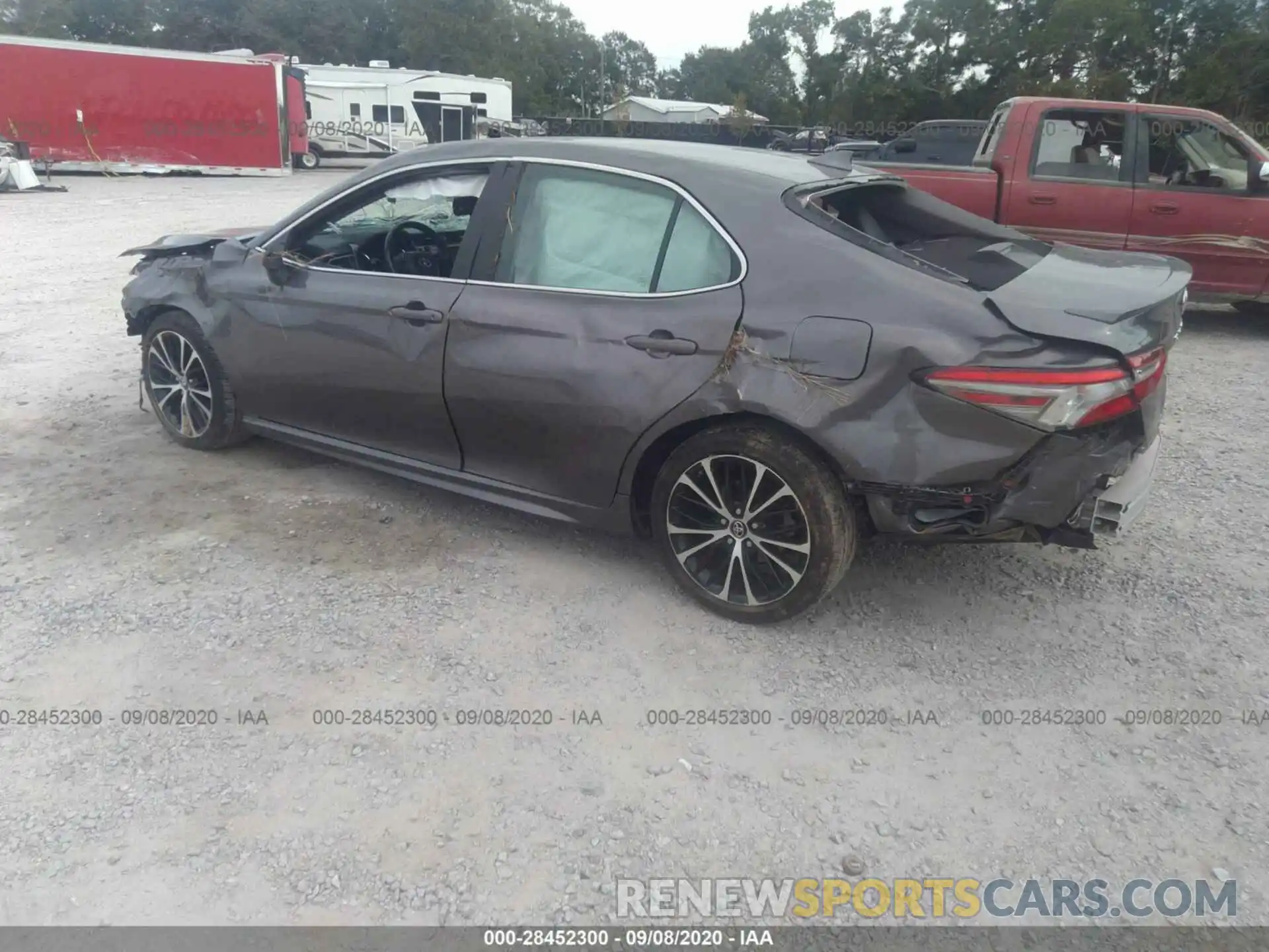 3 Photograph of a damaged car 4T1B11HK3KU195634 TOYOTA CAMRY 2019