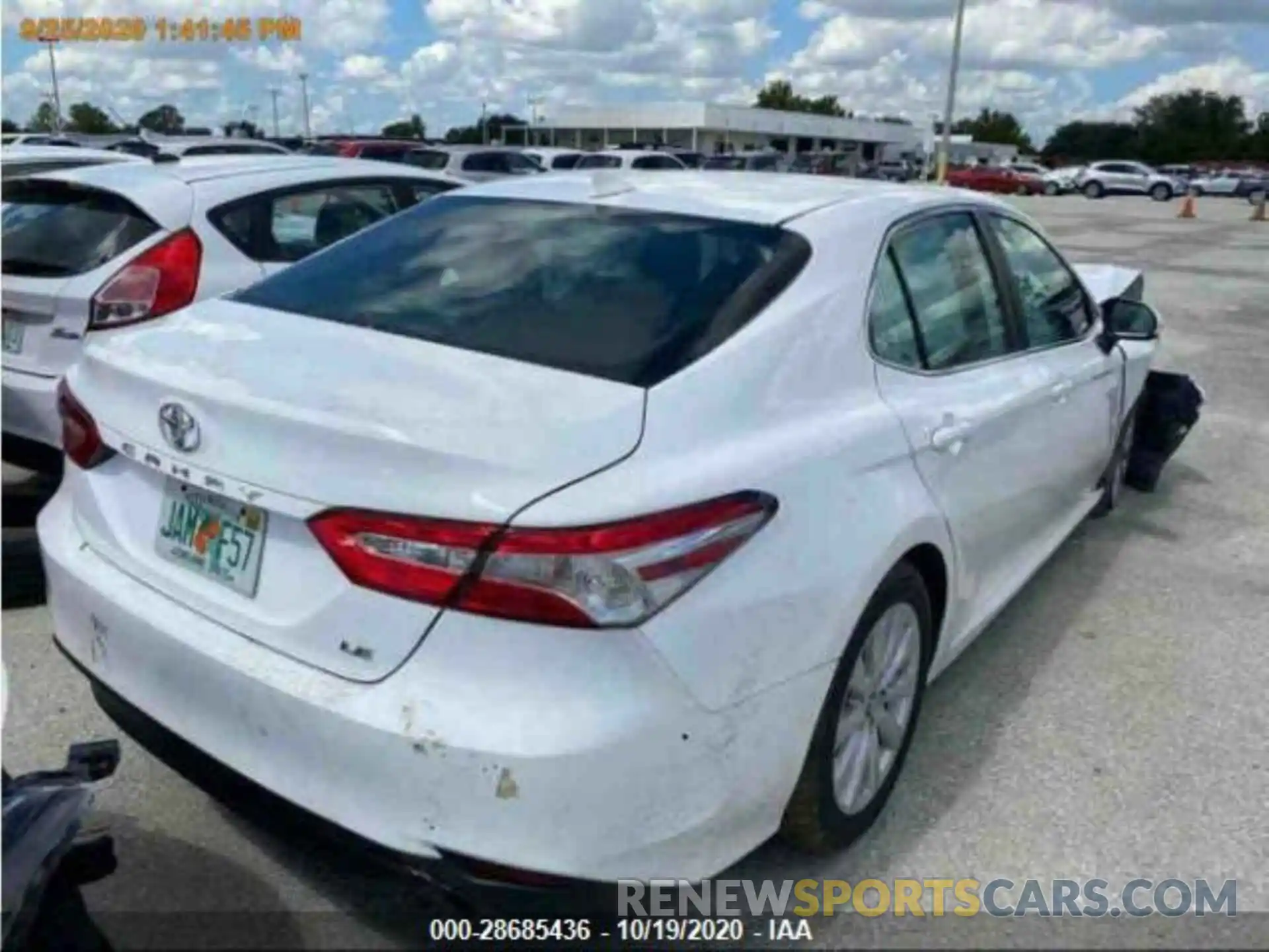 4 Photograph of a damaged car 4T1B11HK3KU195746 TOYOTA CAMRY 2019