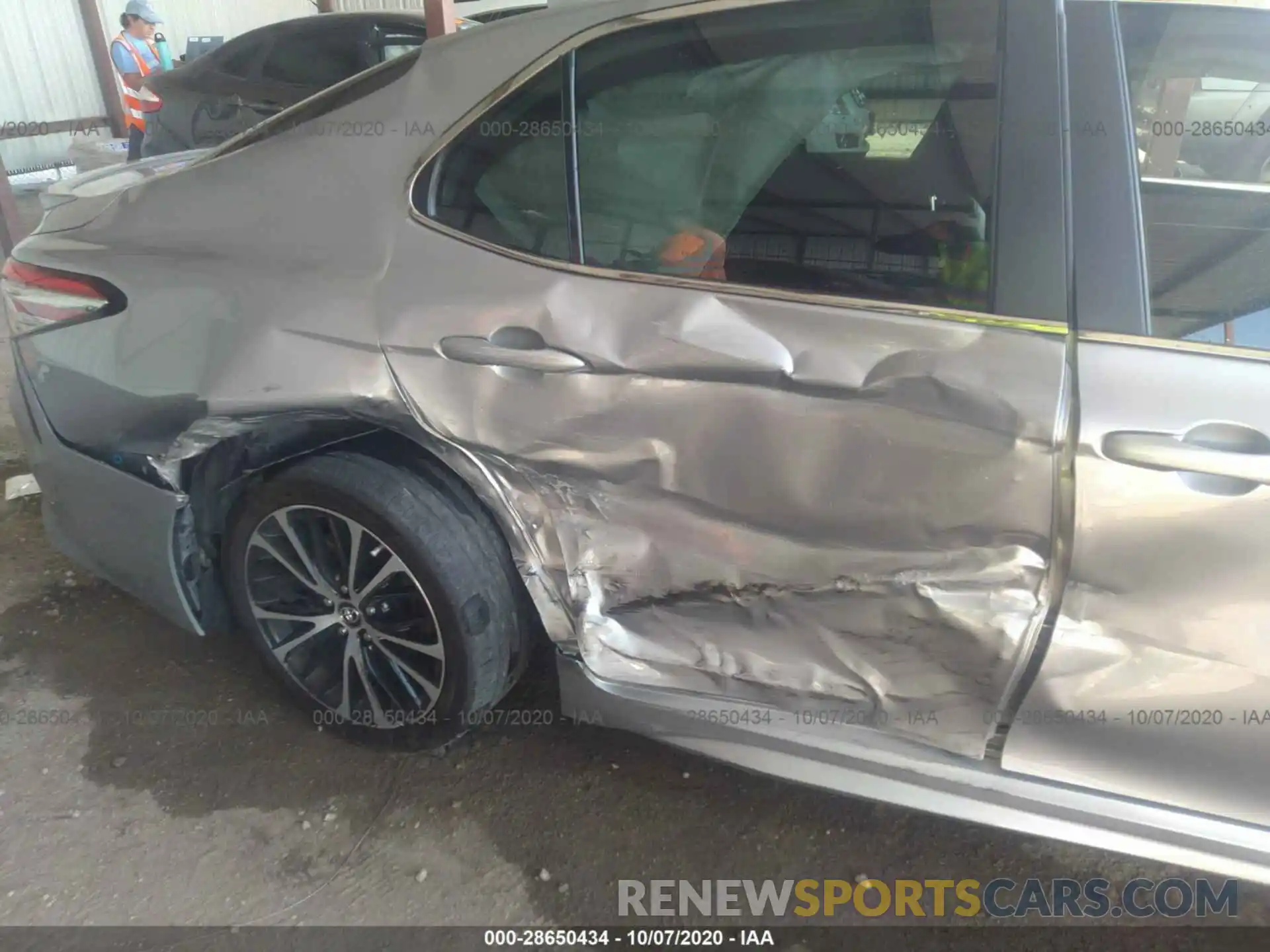 6 Photograph of a damaged car 4T1B11HK3KU199909 TOYOTA CAMRY 2019