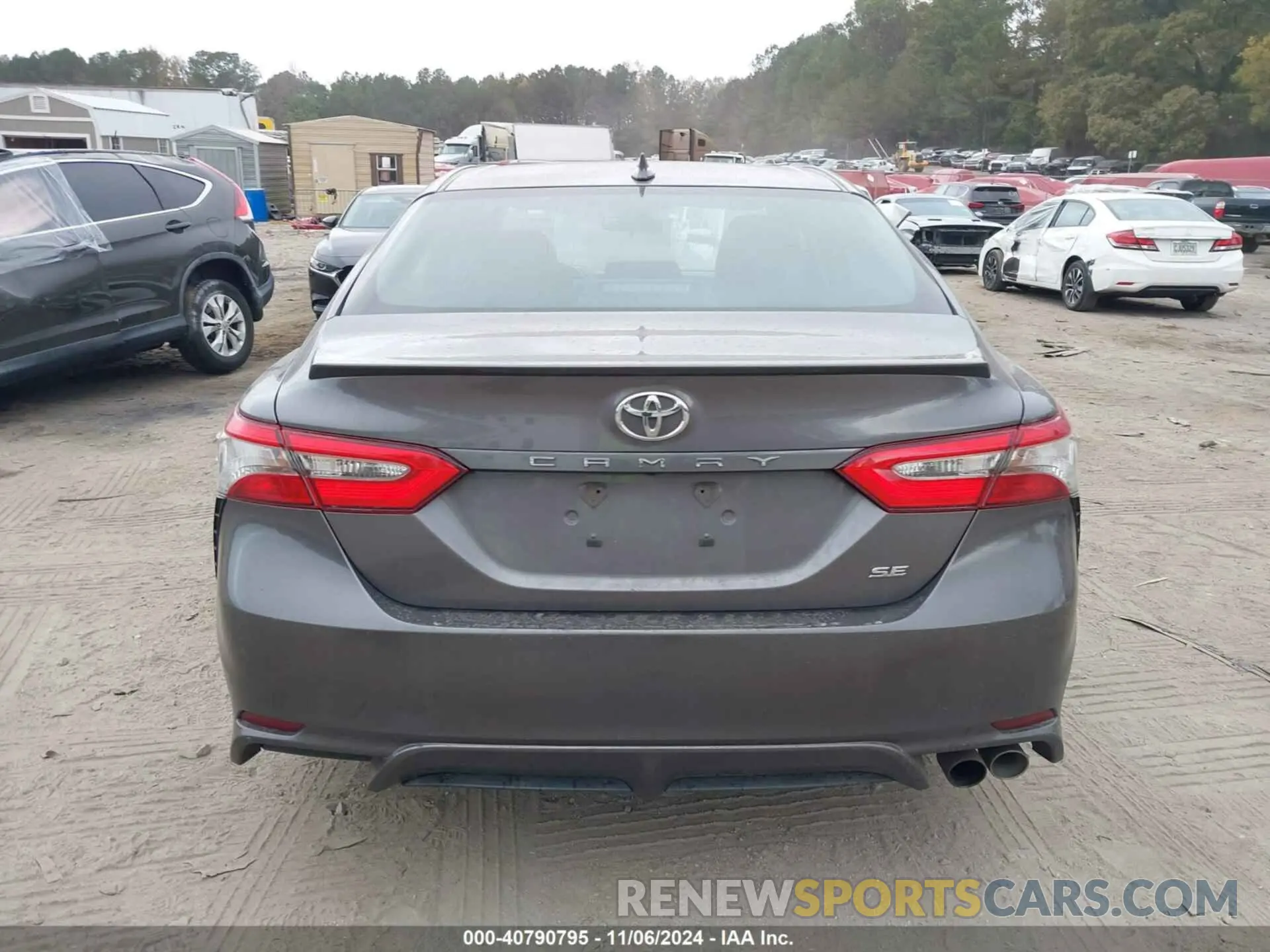 16 Photograph of a damaged car 4T1B11HK3KU202310 TOYOTA CAMRY 2019