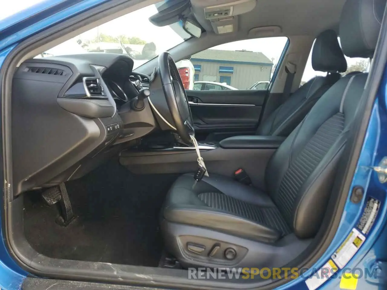 7 Photograph of a damaged car 4T1B11HK3KU203411 TOYOTA CAMRY 2019