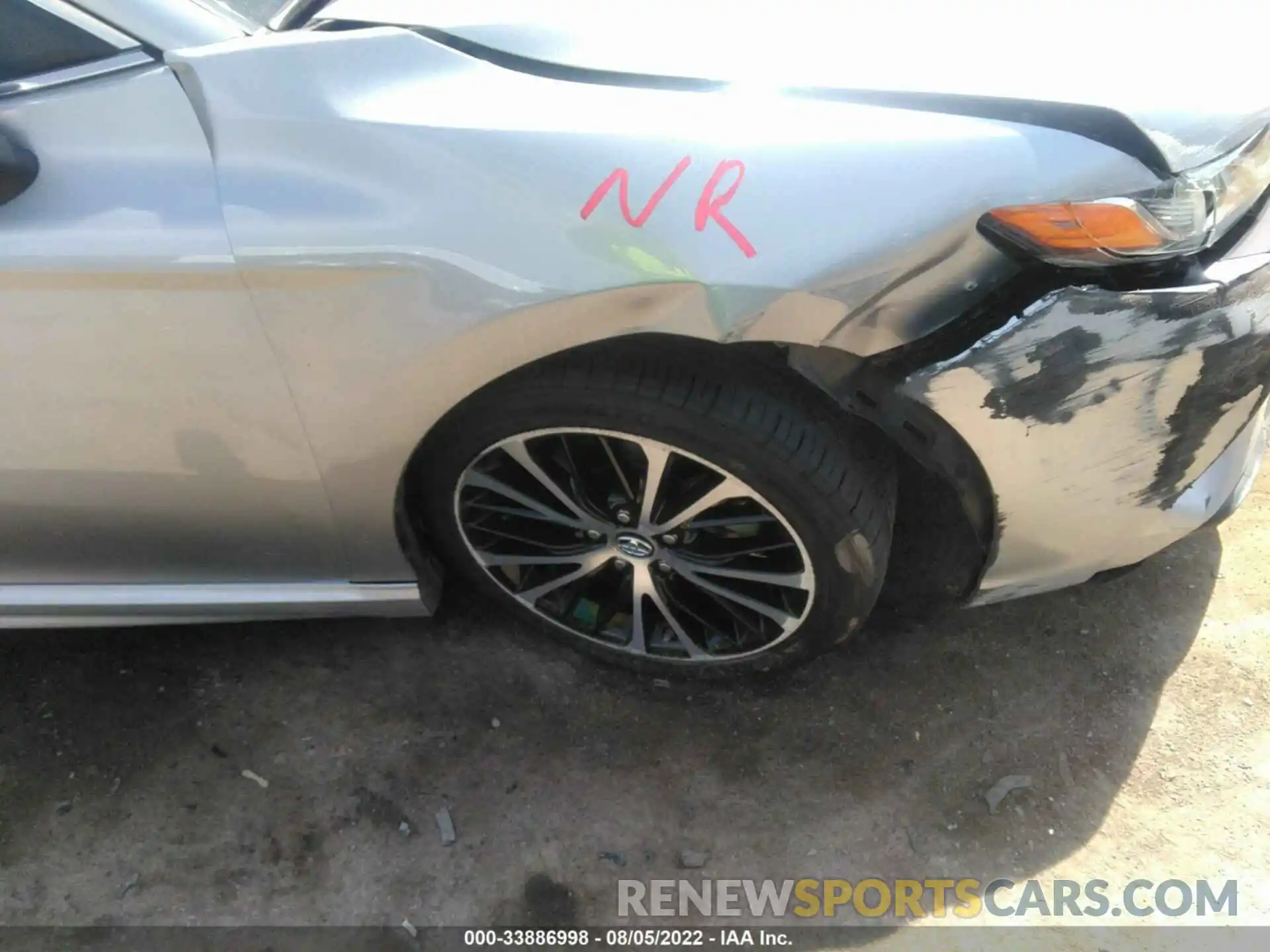 14 Photograph of a damaged car 4T1B11HK3KU205482 TOYOTA CAMRY 2019