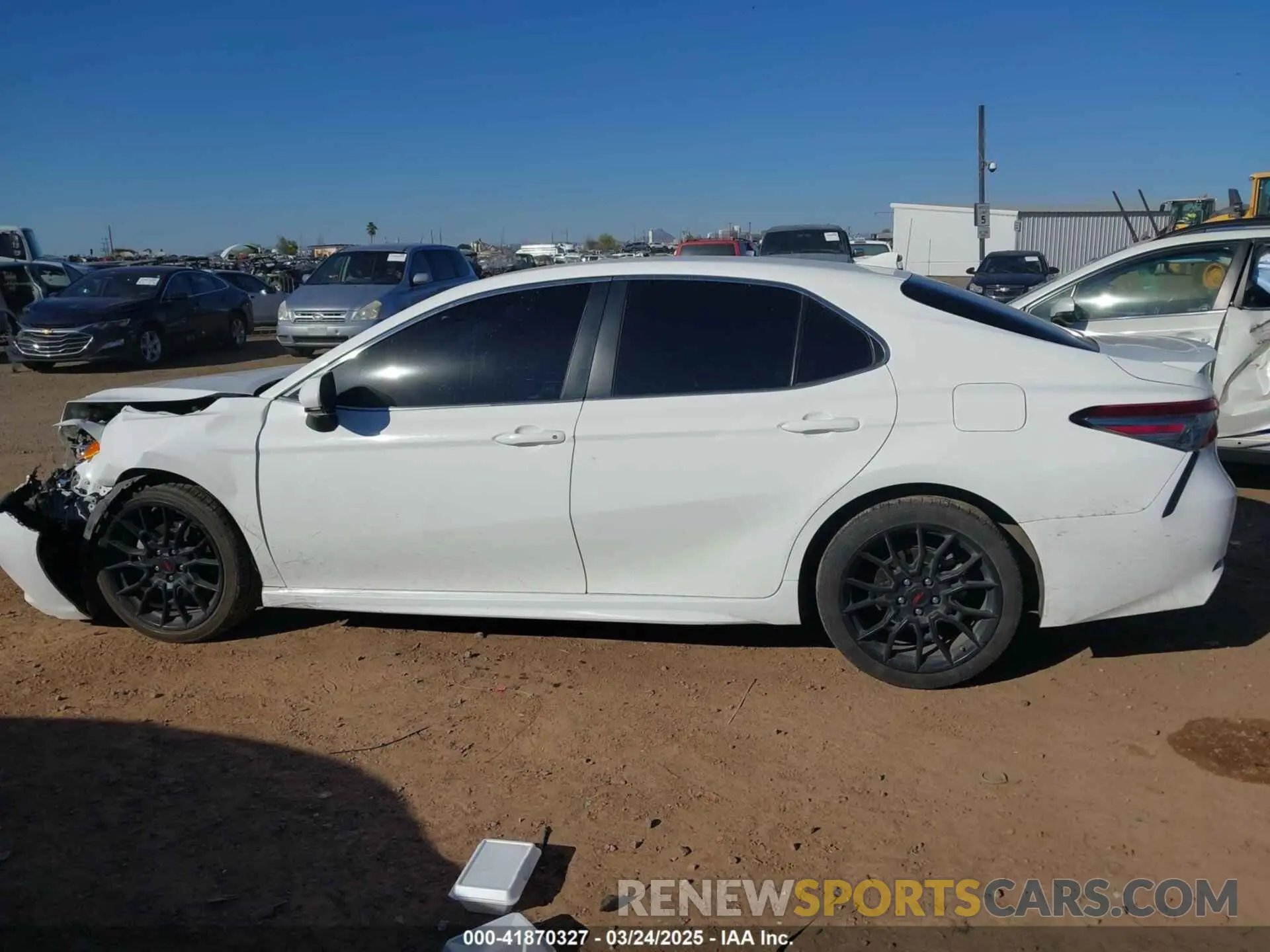 14 Photograph of a damaged car 4T1B11HK3KU207197 TOYOTA CAMRY 2019