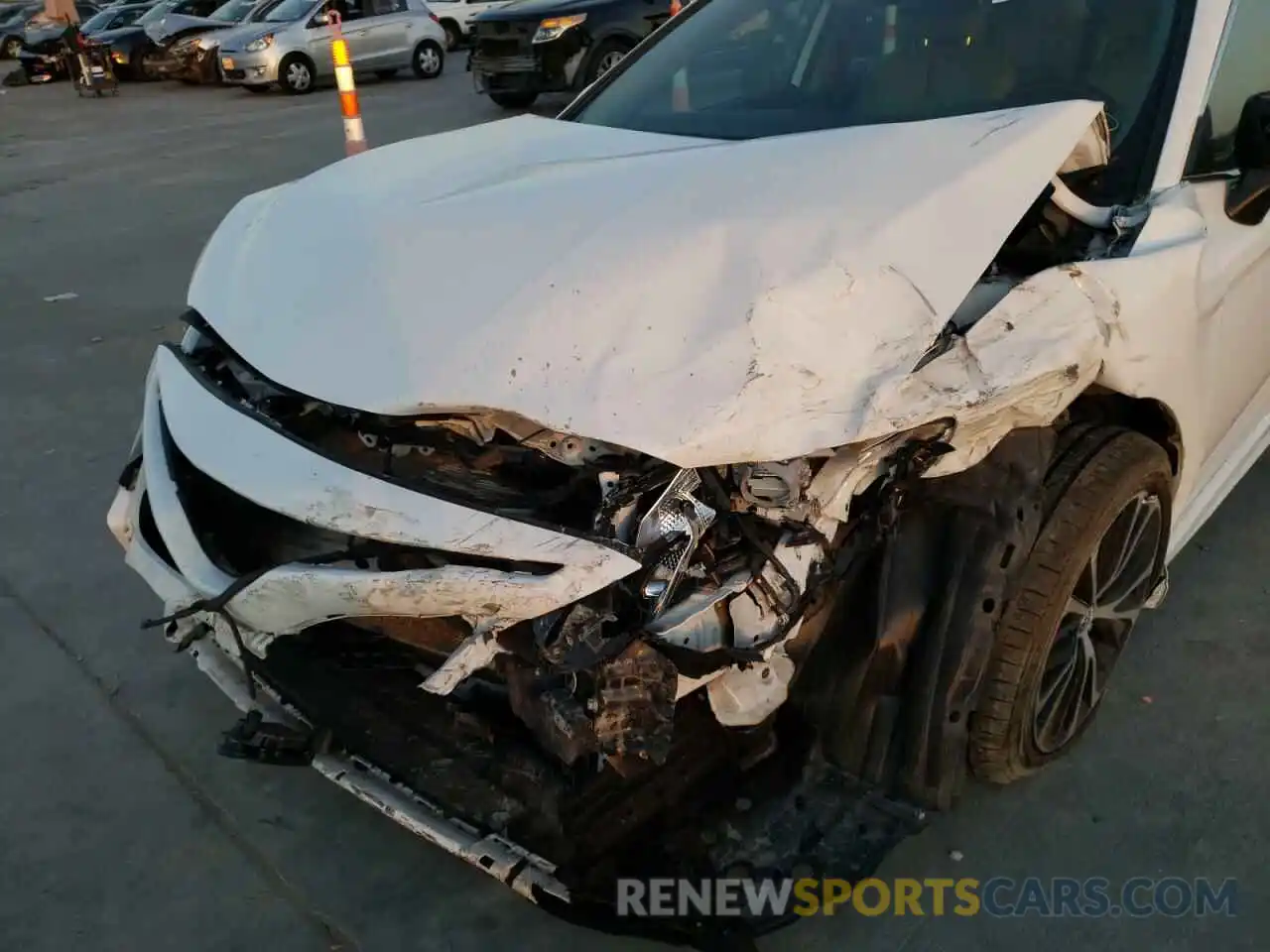 9 Photograph of a damaged car 4T1B11HK3KU211640 TOYOTA CAMRY 2019