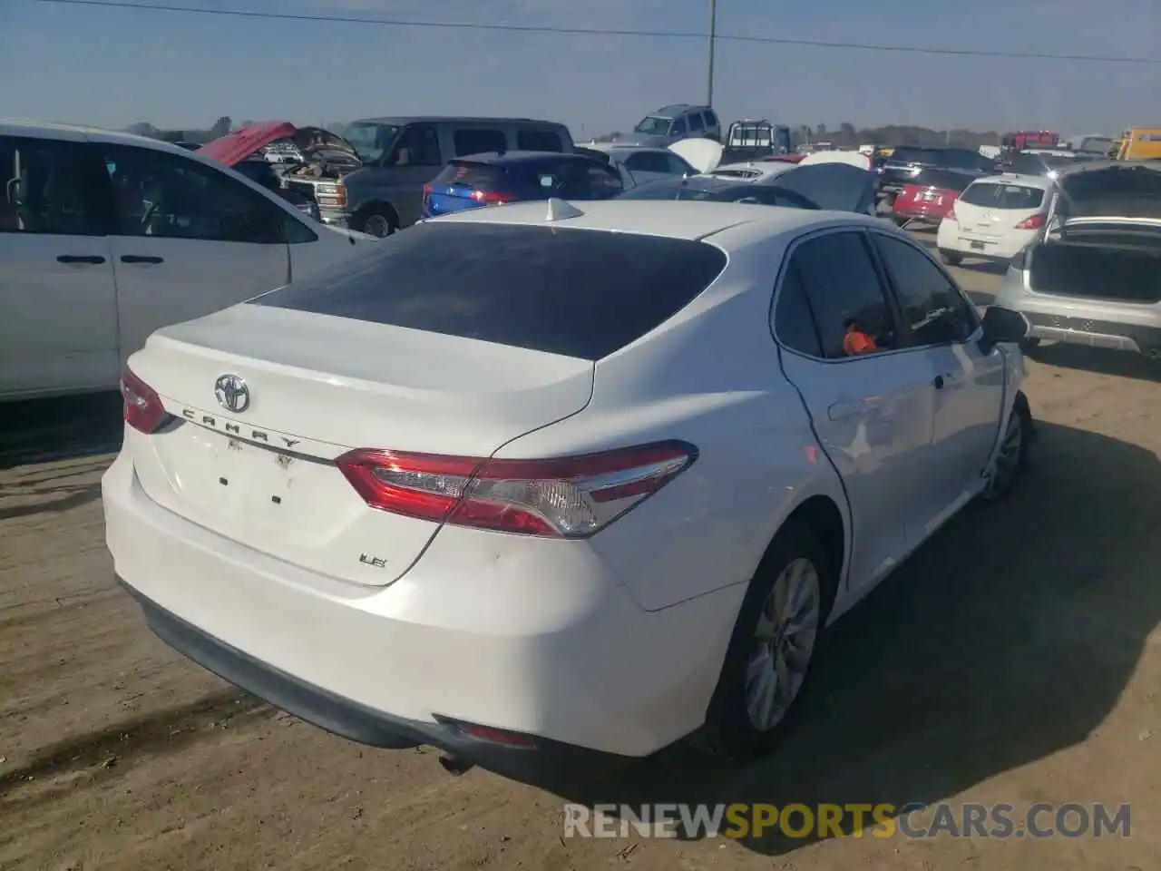 4 Photograph of a damaged car 4T1B11HK3KU216210 TOYOTA CAMRY 2019