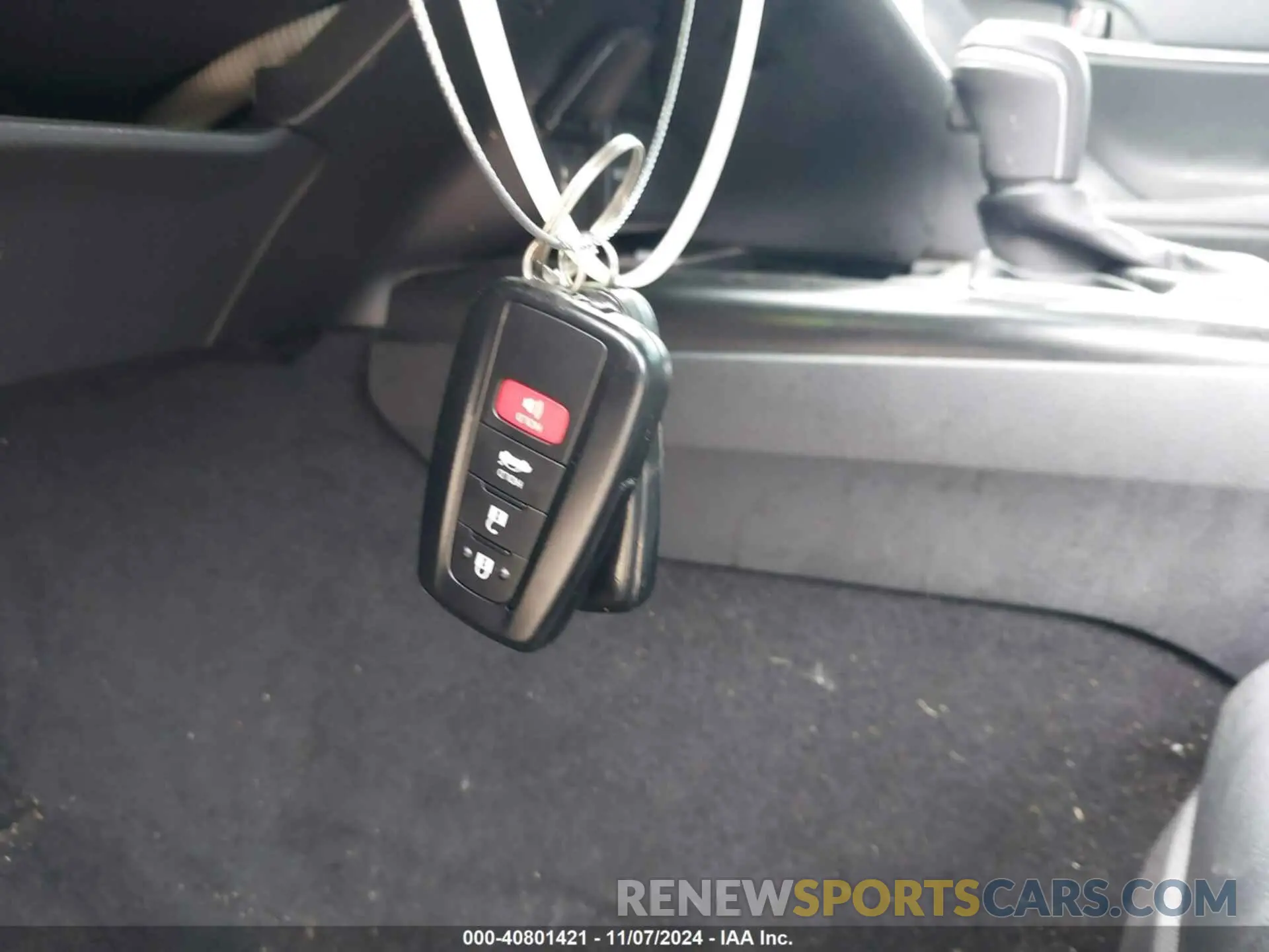 11 Photograph of a damaged car 4T1B11HK3KU216465 TOYOTA CAMRY 2019