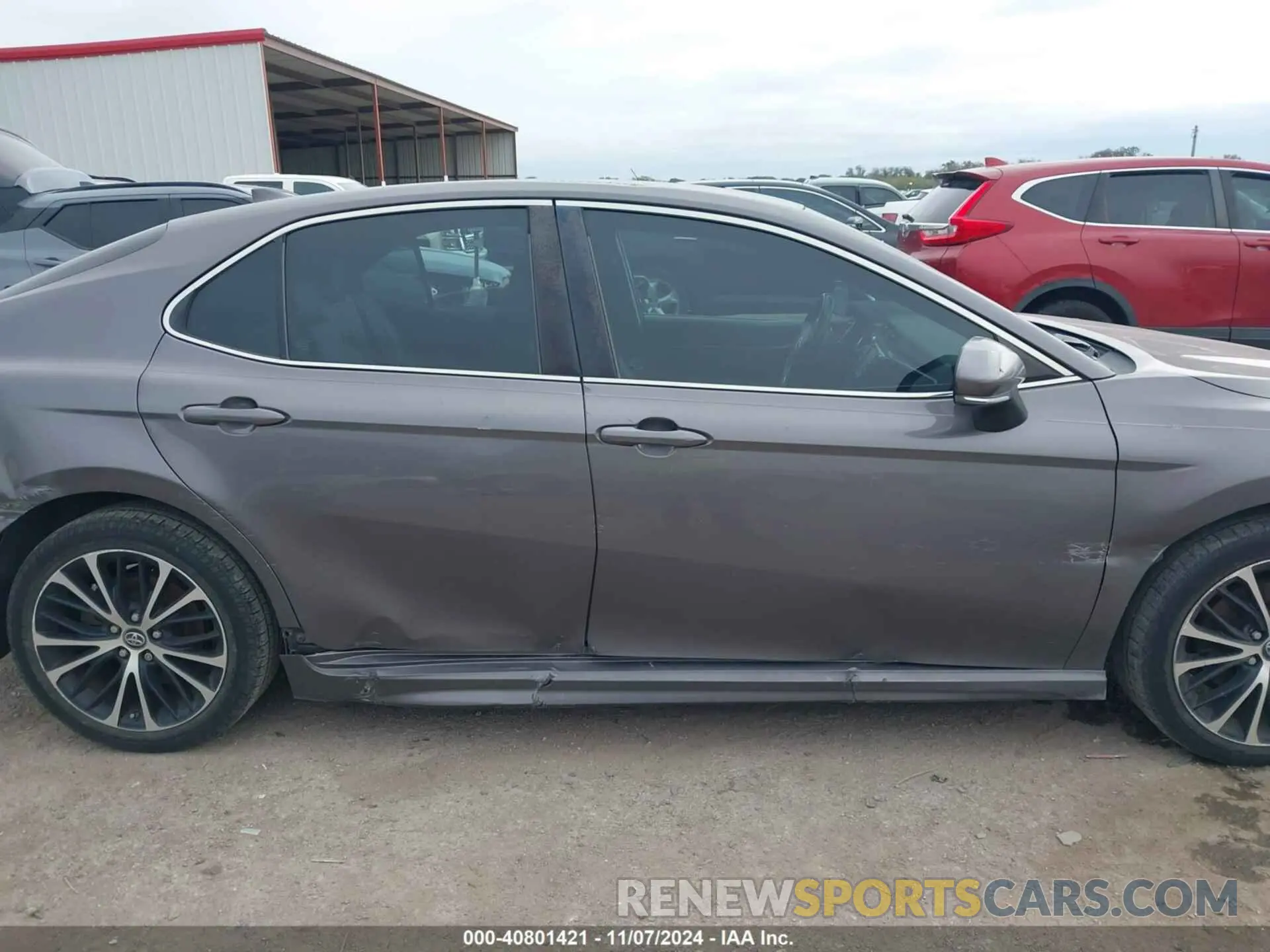 14 Photograph of a damaged car 4T1B11HK3KU216465 TOYOTA CAMRY 2019