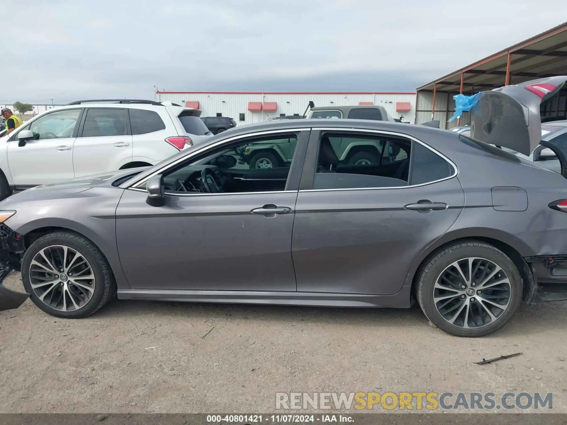 15 Photograph of a damaged car 4T1B11HK3KU216465 TOYOTA CAMRY 2019