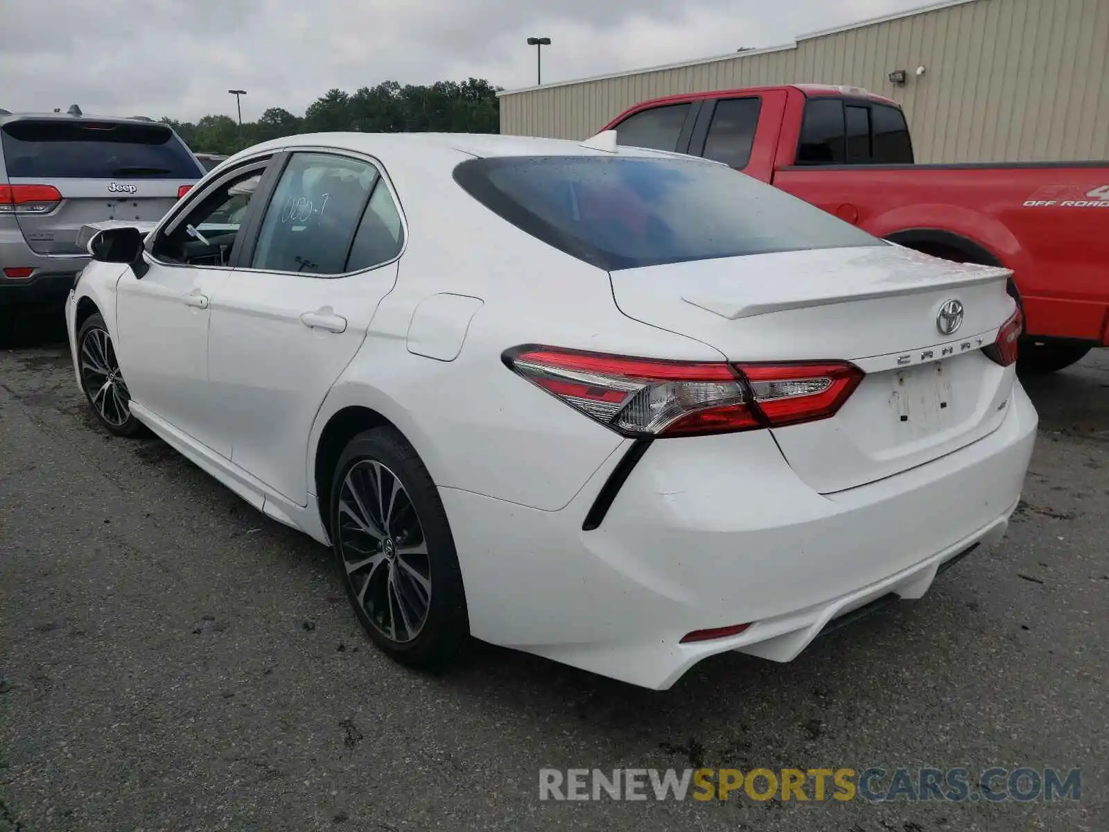 3 Photograph of a damaged car 4T1B11HK3KU220693 TOYOTA CAMRY 2019